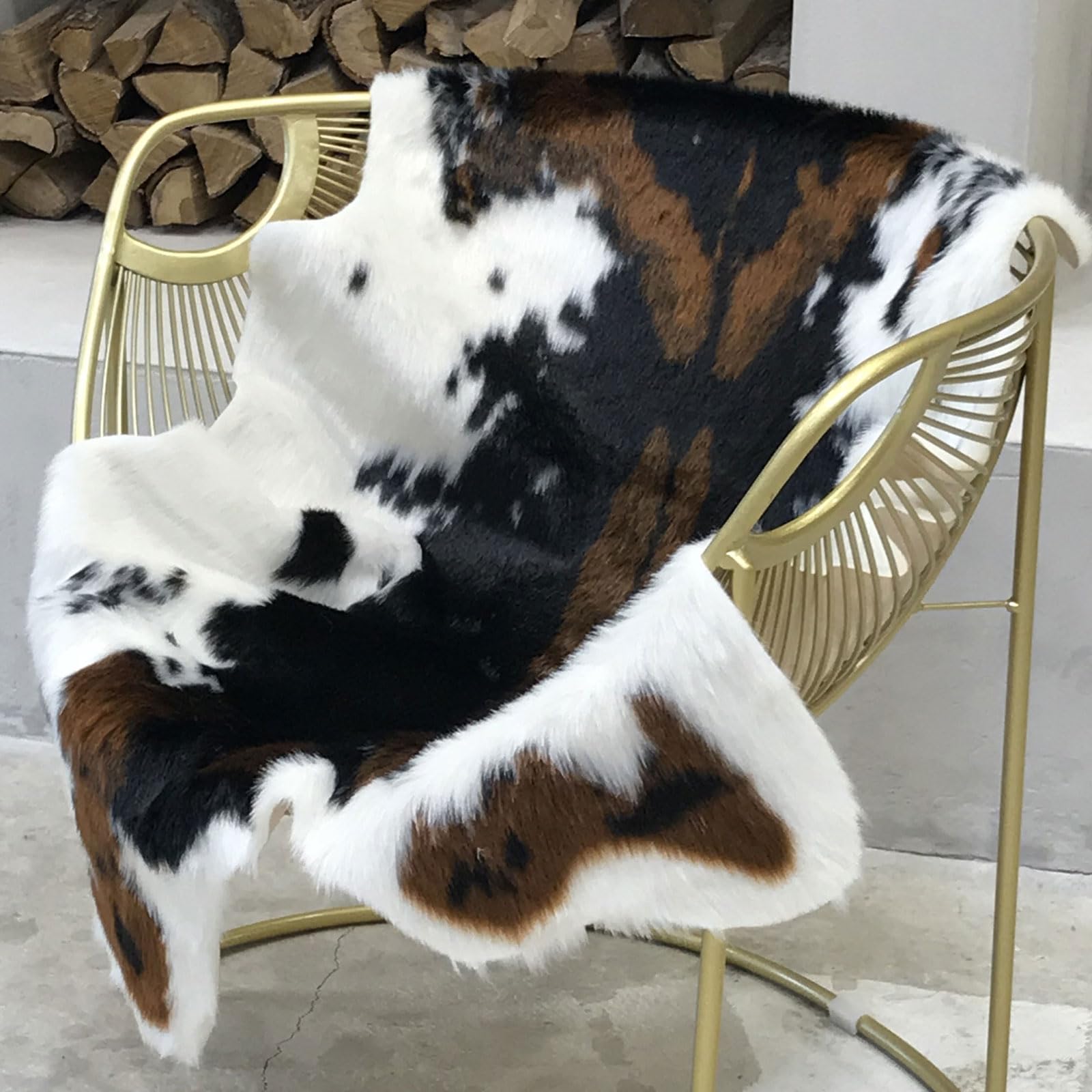 Tappeto con Stampa Animalier,Tappeti in Pelle di Animale,Tappeto in Pelle di Mucca,Facile da Curare,Texture Morbida,Lavabile,Adatto per Soggiorno,Camera da Letto,Stanza da Pranzo