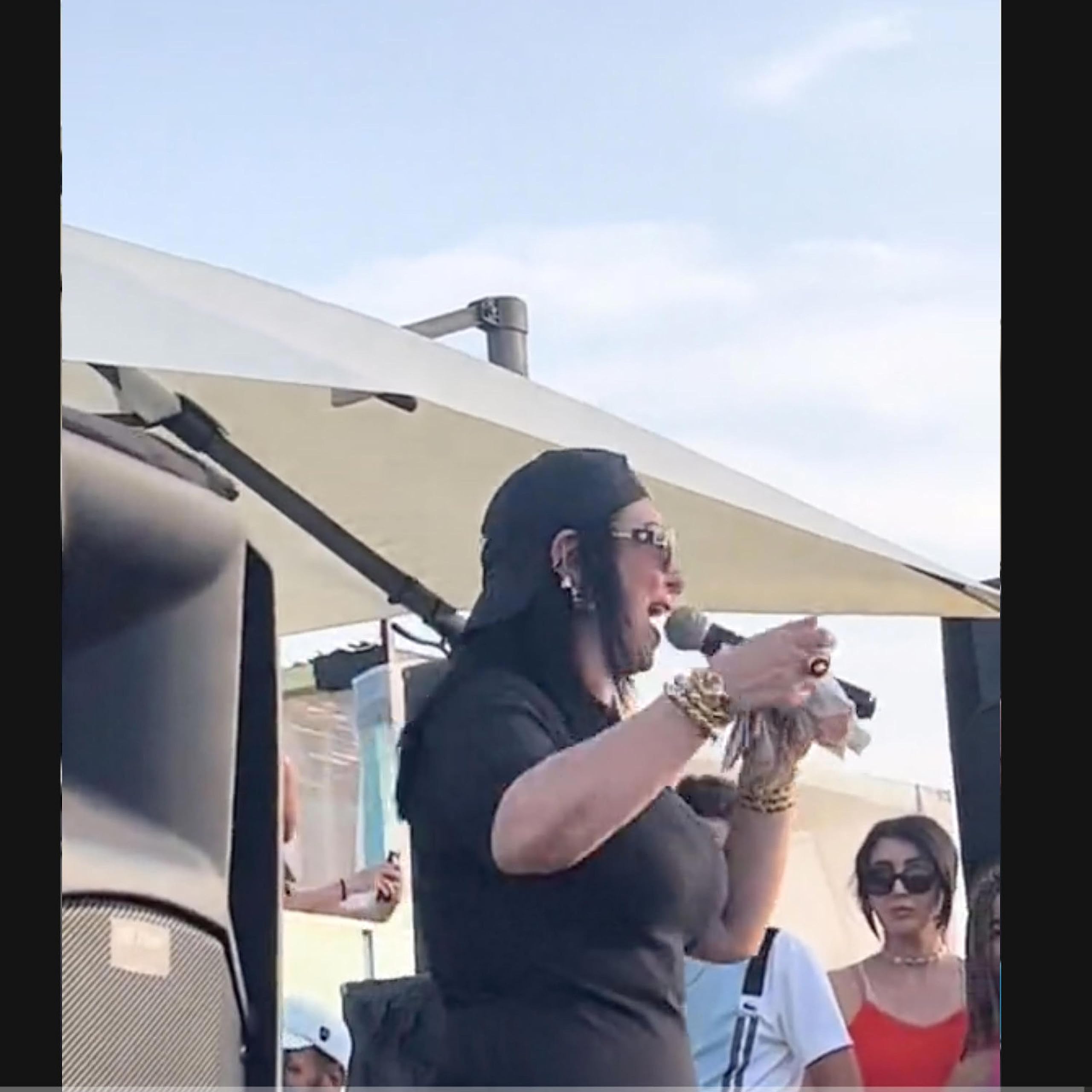 Ya li takhrab fi rajli men cheerha njerjerha live (cheba warda) (Live)