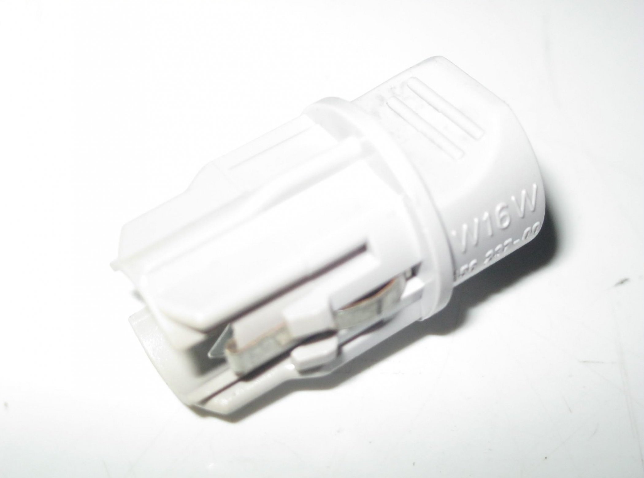 BMW W16W Light Bulb Lamp Holder Socket Plug 6916471 63216916471  