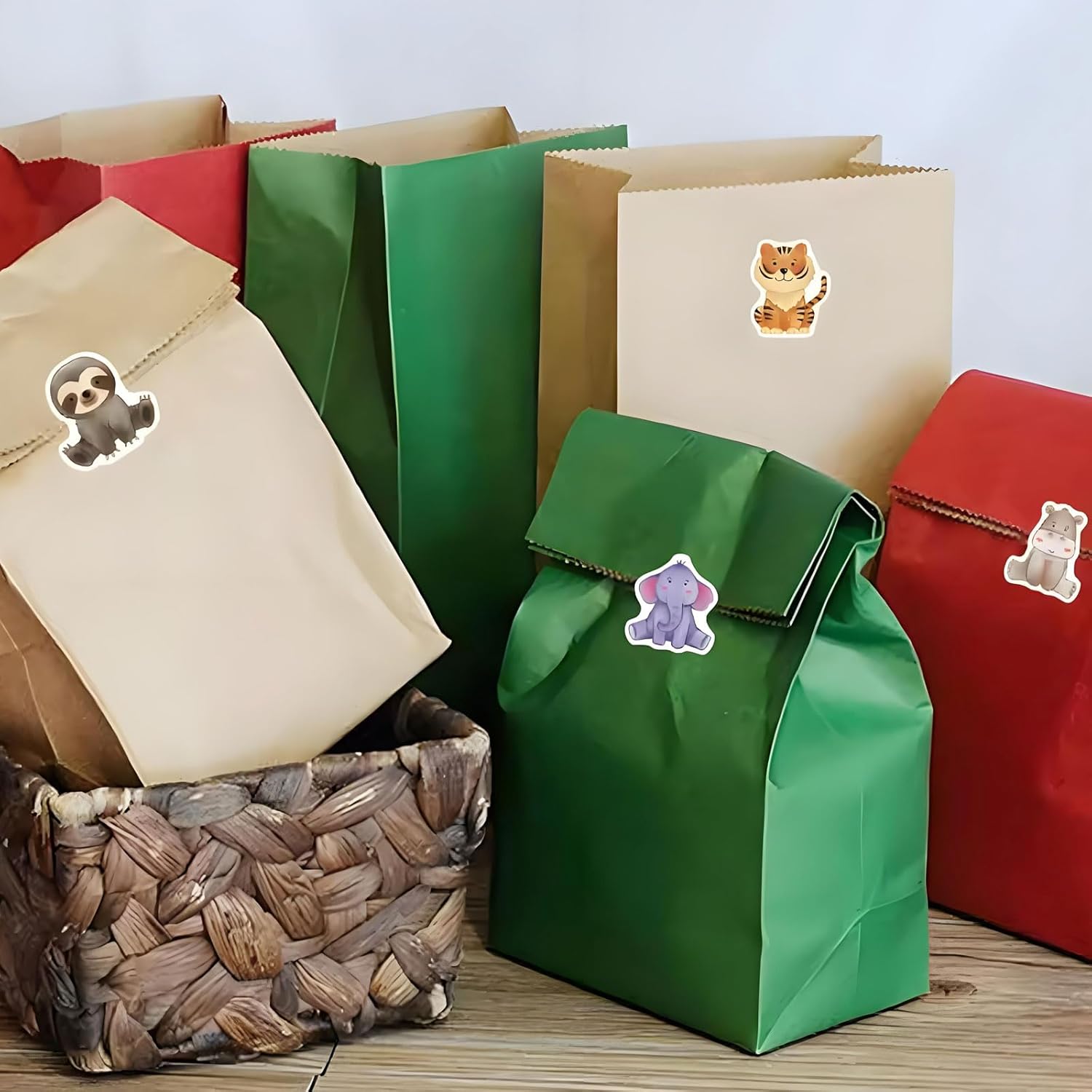 1000pcs Animal Stickers Roll,Sea Creature and Forest Animals Stickers,Water Bottle Stickers for Kids,Waterproof Vinyl Stickers Laptop Decals Sticker Packs Skateboard Stickers for Teens Adults