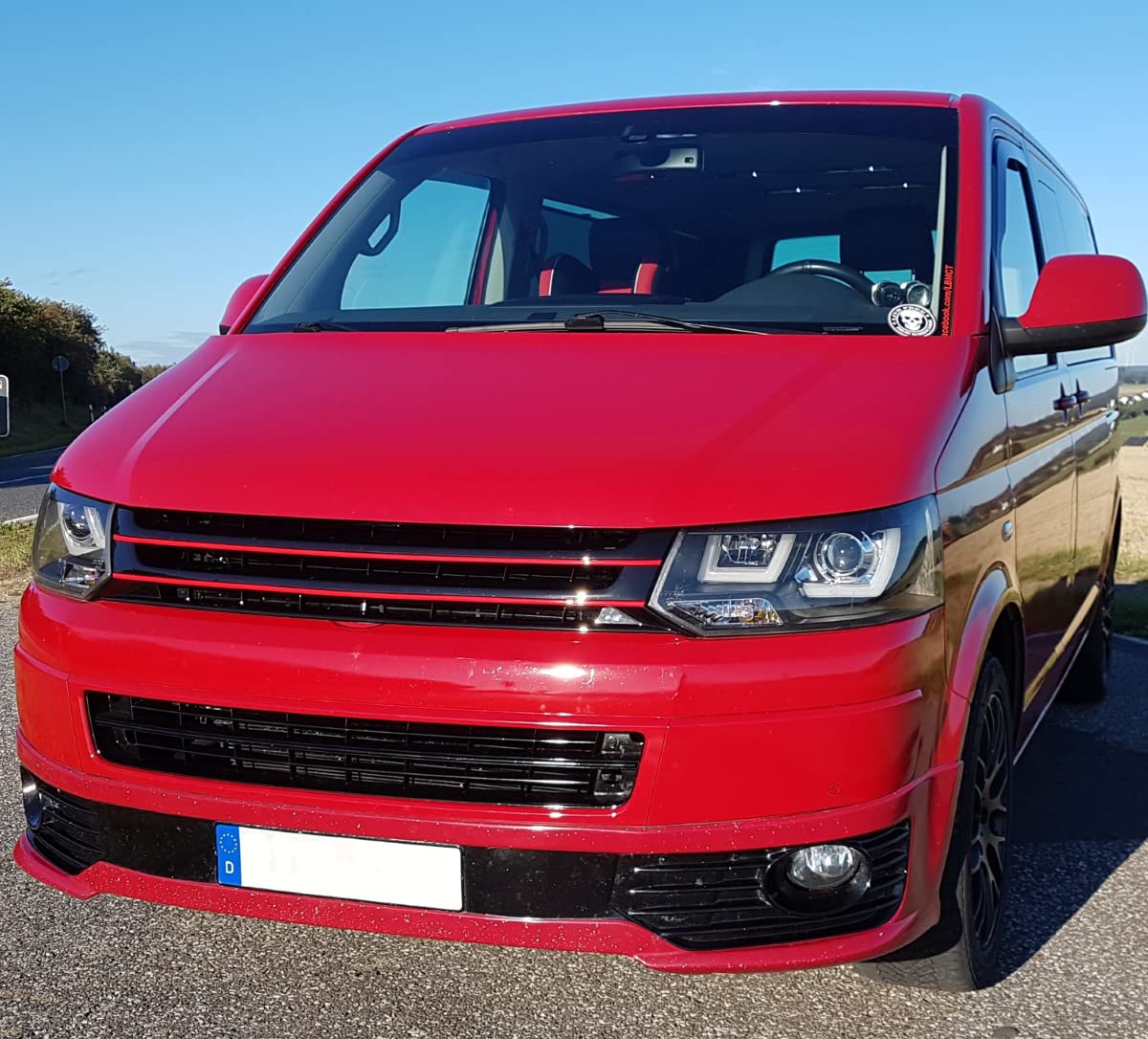 Kühlergrill Front Grill Schwarz Lackiert Leiste Rot Für VW T5 GP Facelift 09 15~2