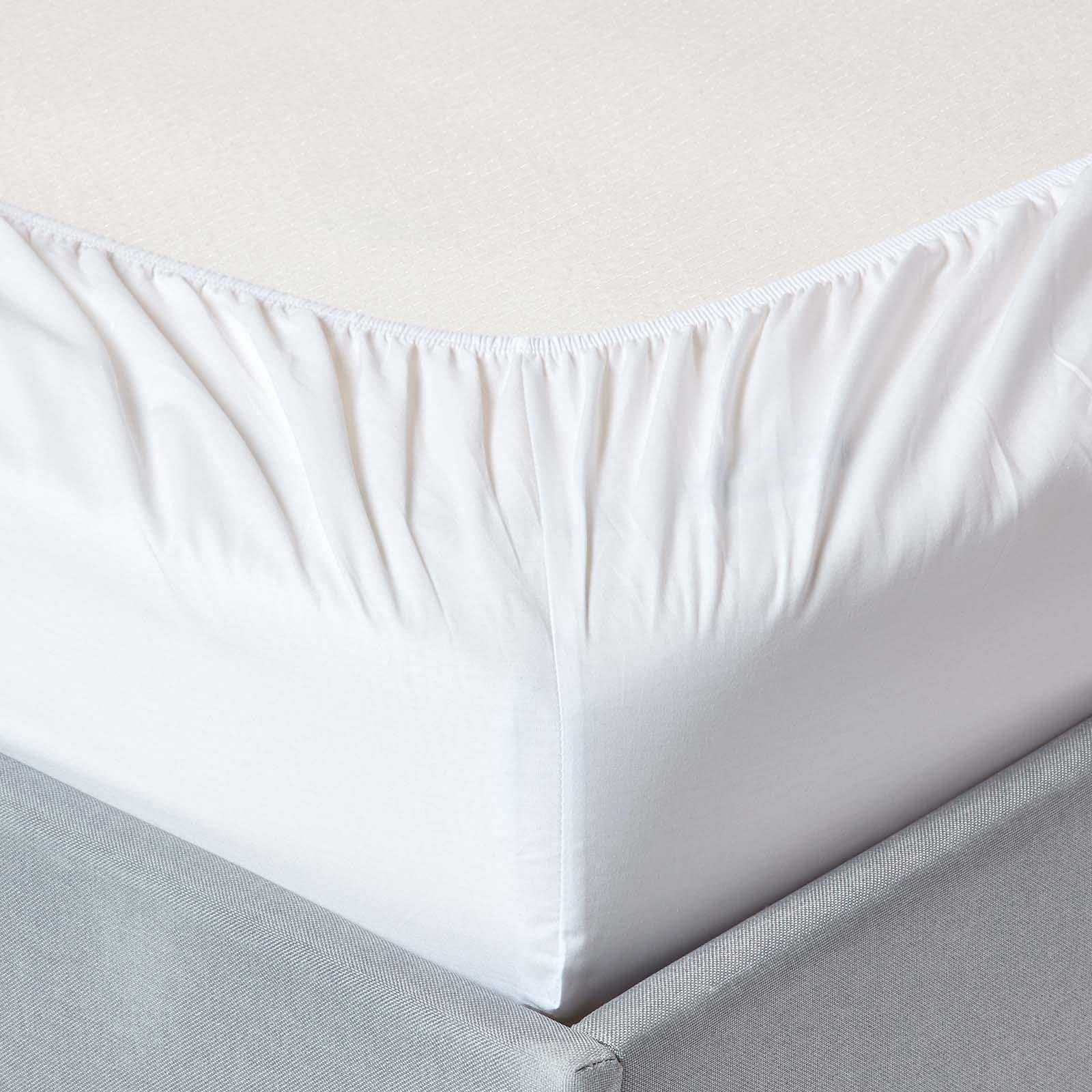 HOMESCAPES Sábanas bajeras blancas para cuna de 60x120 cm, paquete de 2 unidades, 100% algodón egipcio, suave, hipoalergénica, con falda totalmente elástica, 200 hilos, equivalente a 400 hilos