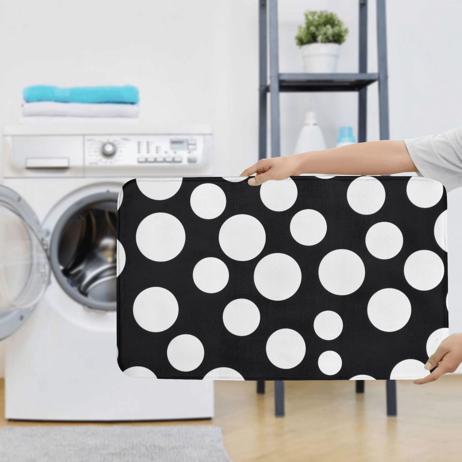 Lot de 3 tapis de bain antidérapants et absorbants en flanelle avec motif à pois noirs et blancs