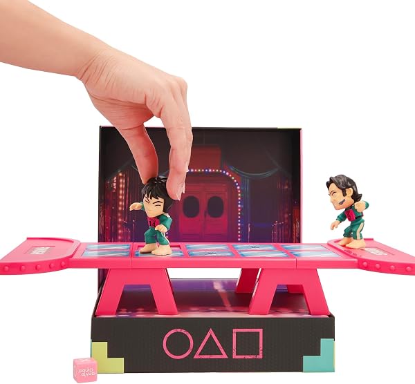 IMC Toys Squid Game Glass Tile Challenges Game from the Netflix Series, Challenges to Play and Expose, Includes Mini Sets and Figurines, Game for Adults Age +17 Years - 5