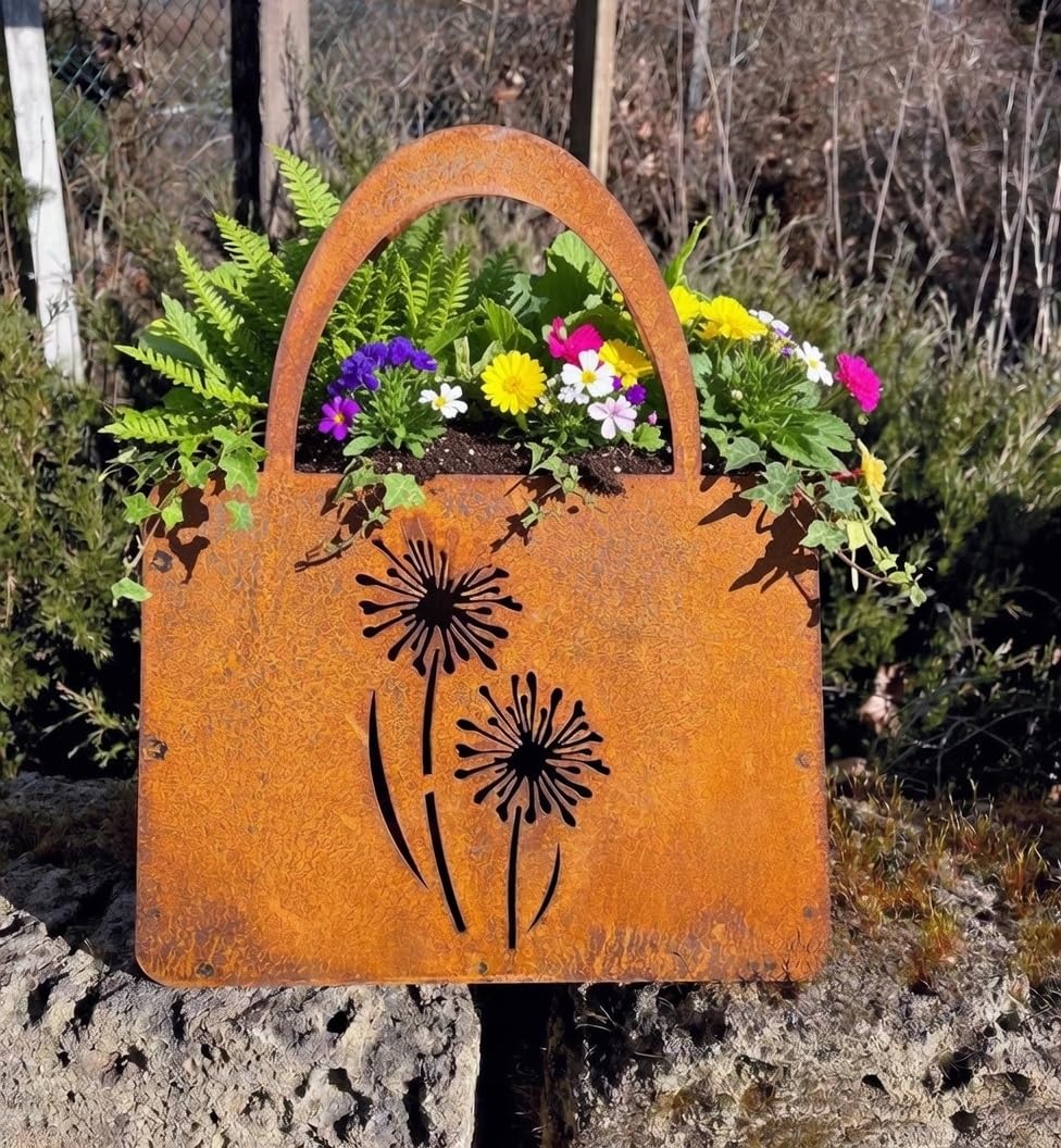 STEINFIGURENWELT GIEBEN Edelrost Handtasche mit 2 Blumen 27x32cm Tasche zum Bepflanzen Rost Pflanztasche Allium Pusteblume Blumentopf Windlicht Edelrost Gartendeko