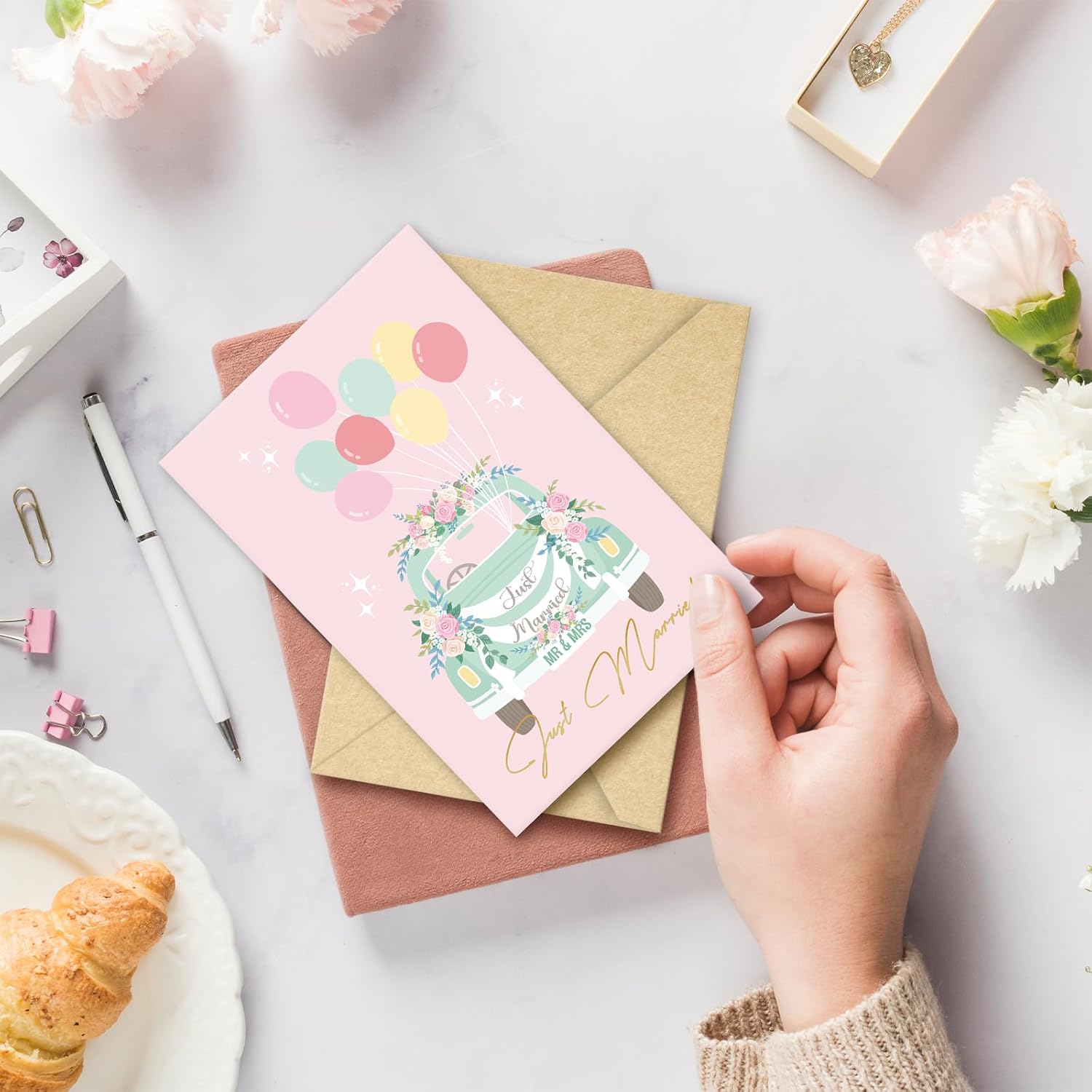 SuperShunhu Romantic 24 Wedding Cards Set, Boxed Wedding Congratulations Cards for Bride and Groom, 12 Assorted Designs Cards for Engagement or Bridal Shower - Image 4