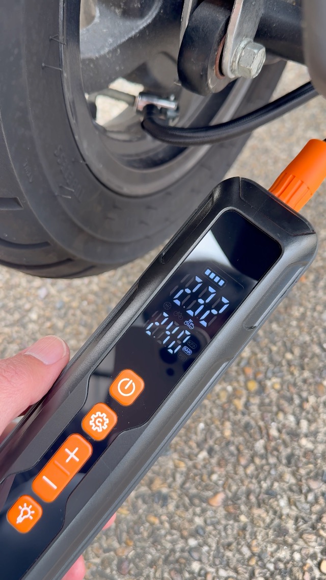 Amazon.co.jp: AEROVEL 空気入れ 自転車 車 バイク ボール 浮き輪 電動