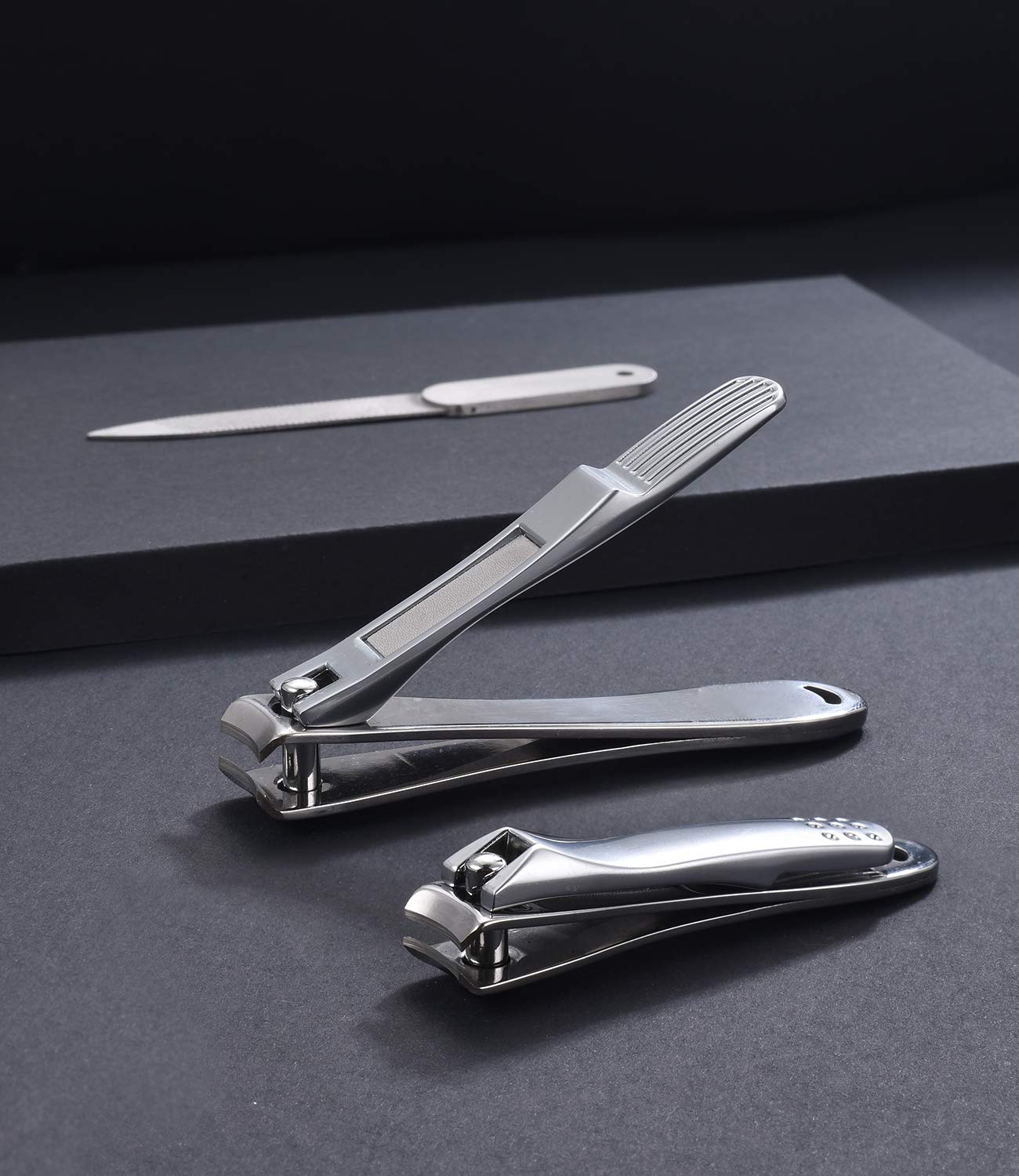 YOUGUOM Nagelknipser-Set – Edelstahl Fingernagelknipser Zehennagel gebogene Klingen Nagelschneider und Nagelfeile mit PU-Hülle für Männer und Frauen