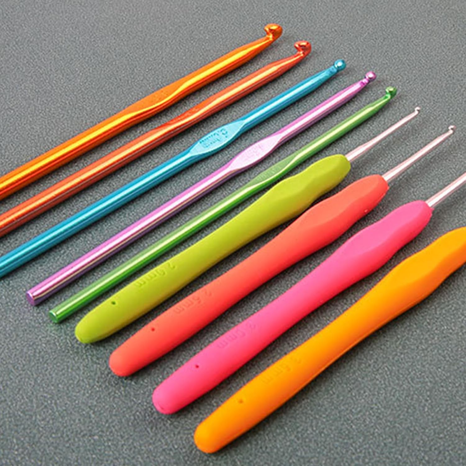 Shurhome Crochet Hooks Set for Beginners Adults Knitting Starter Kit Include Metal Hooks Wool Case Knitting Supplies