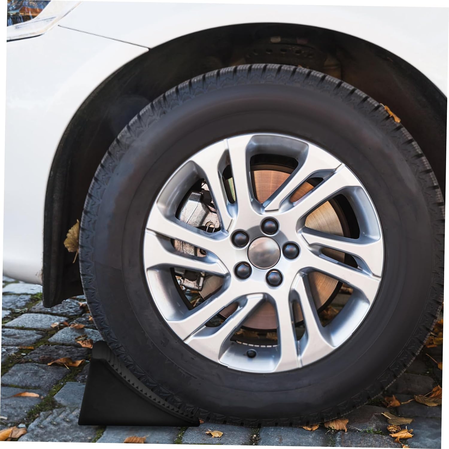 Rubber Triangular Wheel Chock Anti-Slip for Cars and Trucks