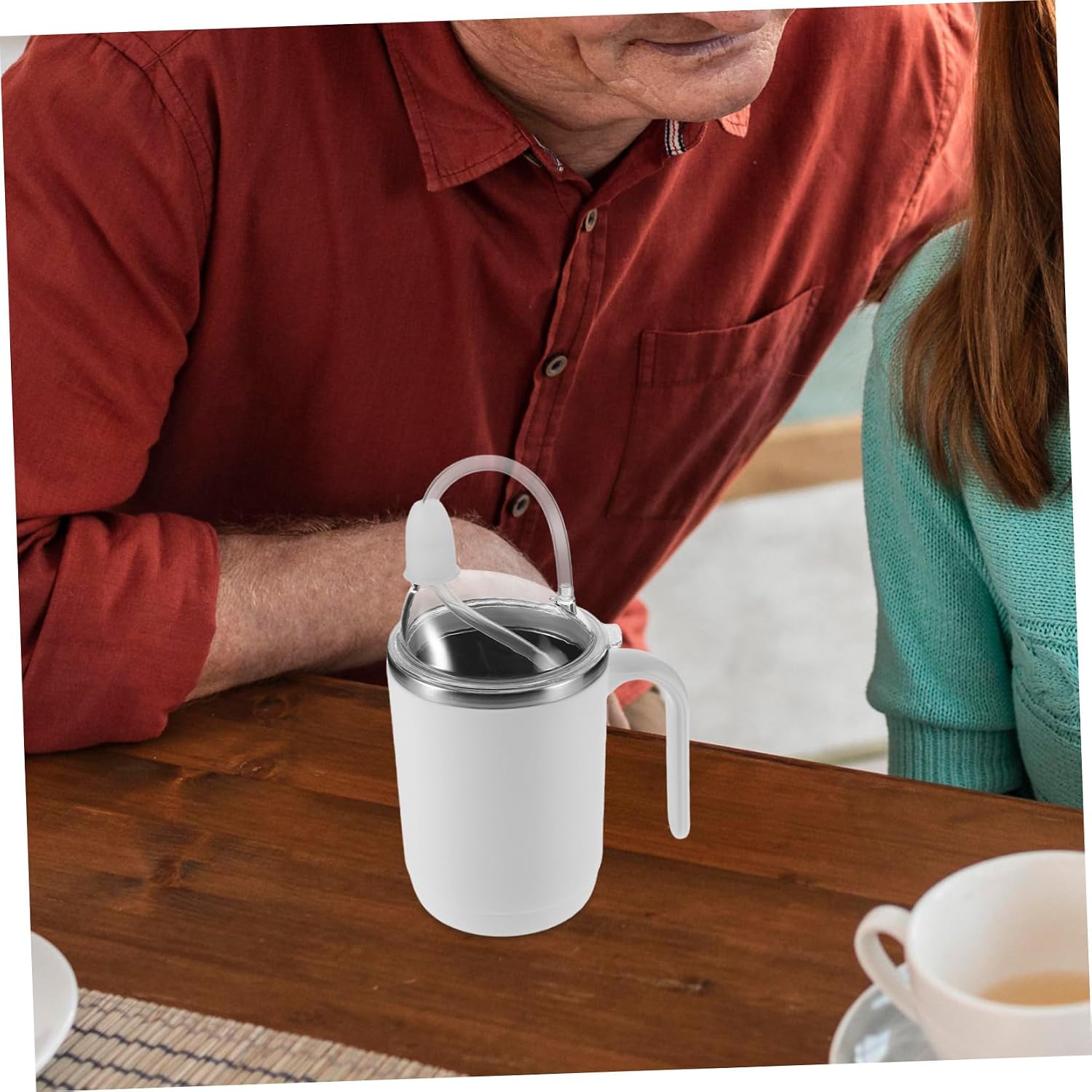 Leakproof Cup for Elderly with Straw Large Capacity Non-spill Drinking Mug for Bedridden Patients Seniors Pregnant Women Safe Material Hydration