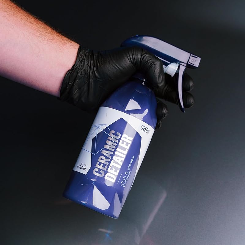 Gyeon Ceramic Detailer siO2 Spray Gloss Enhancer Hydrophobic Quick Detailer Paint Coating Maintenance Water Repellent Slick Finish Easy Spray-on protectant for car Motorcycle Exterior Surfaces 1000 ml