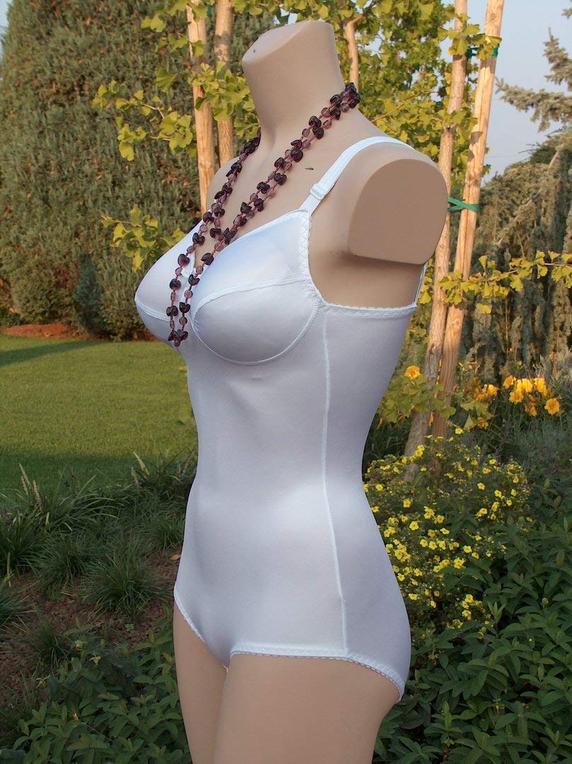 Body modellante specifico taglie grandi calibrate. Tenuta molto forte 83