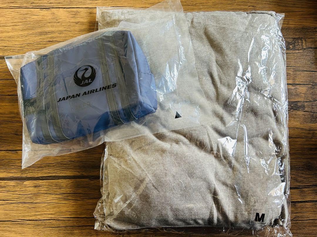 JAL ファーストクラス　パジャマ アメニティセット Amazon.co.jp: JALファーストクラス パジャマ M アメニティ