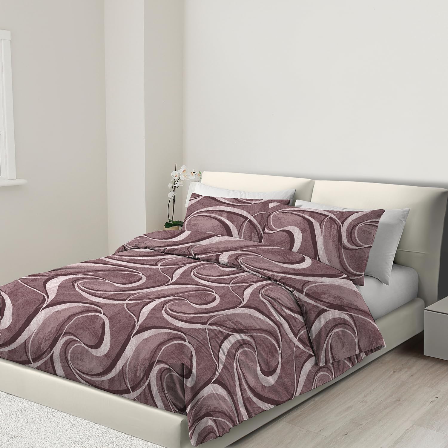 Banzaii Housse de Couette 240x220 cm avec Fermeture à Glissière et Lacets 100% Microfibre et 2 Housses de Couette avec Fermeture à Glissière 65x65 cm, Made in Italy, Nicole Bordeaux