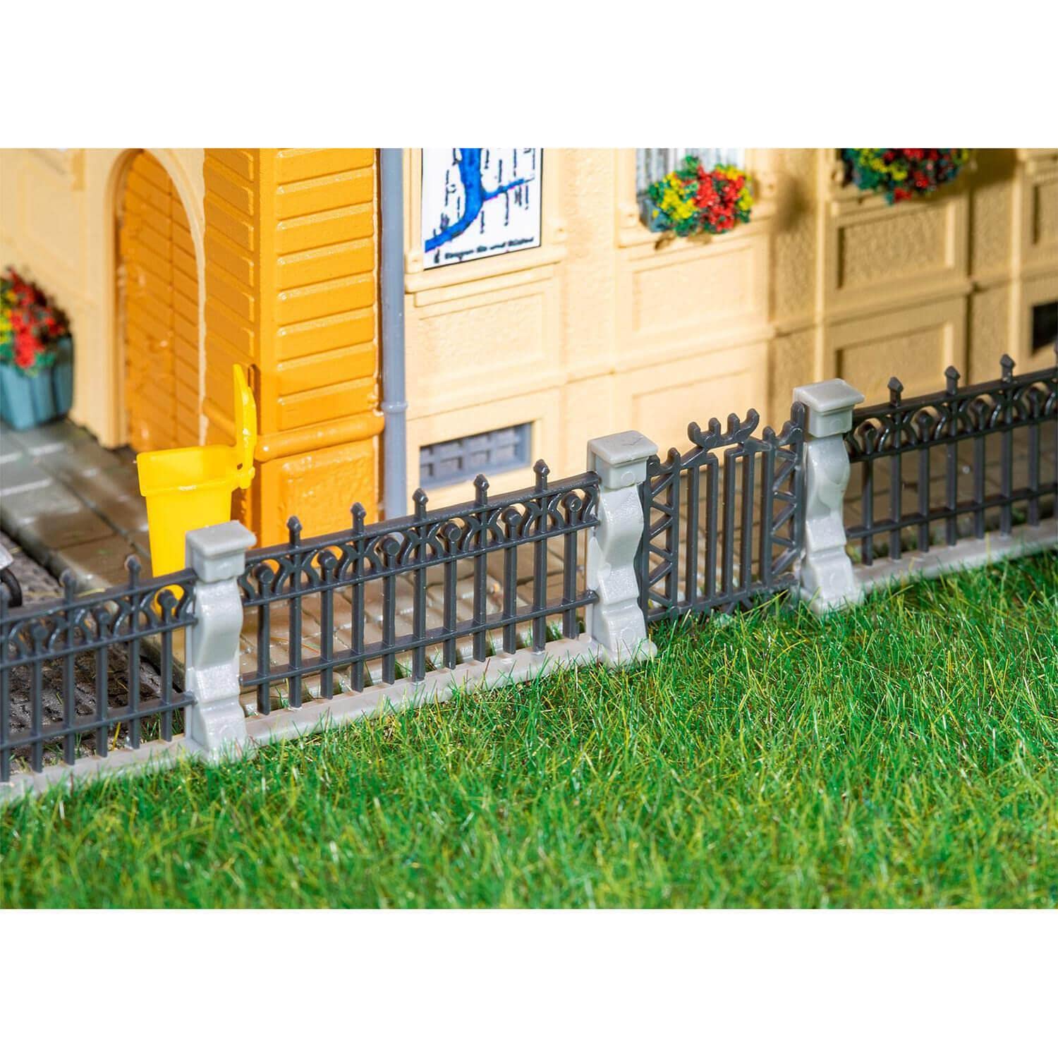 Faller 180417 Iron Fencing Kit