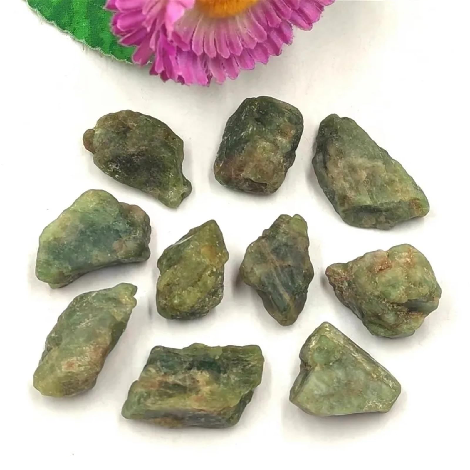 QINGQI Pietra Naturale Decorazione for la casa dell'acquario in Cristal di Quarzo Apatite Verde Naturale(1pc 20-40mm Random)