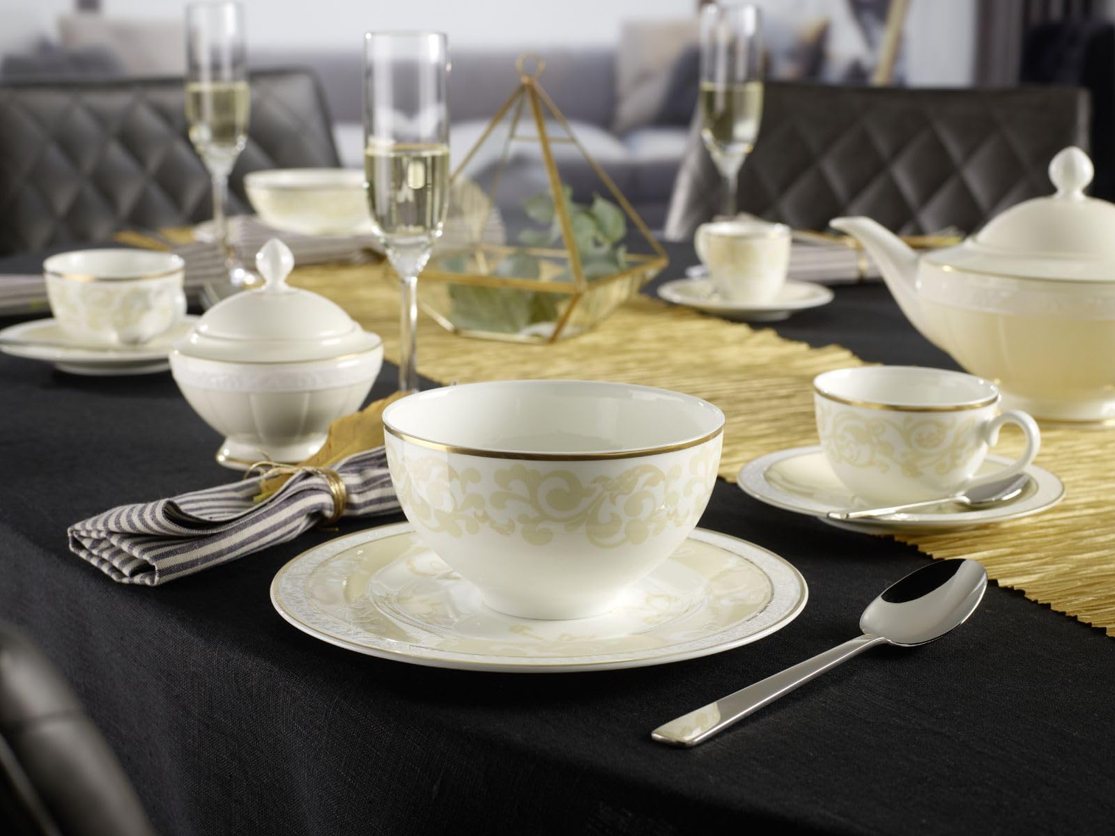 Villeroy & Boch Ivoire Filiżanki do kawy/herbaty 120 ml, zestaw 6 sztuk, naczynia do kawy/herbaty z ciepłymi nutami w kolorze złotym i kości słoniowej, nadają się do mycia w zmywarce, porcelana