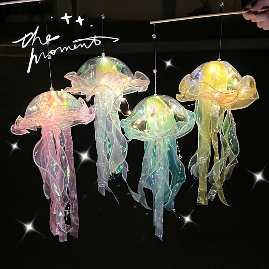 Amazon.co.jp: BFGQFAN 発光 クラゲ LED ライト 光るおもちゃ