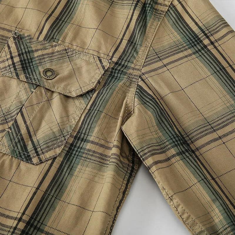 Men's Plaid Work Shirt: A Multi-Pocket, Utility Cotton Top for Outdoor Use3