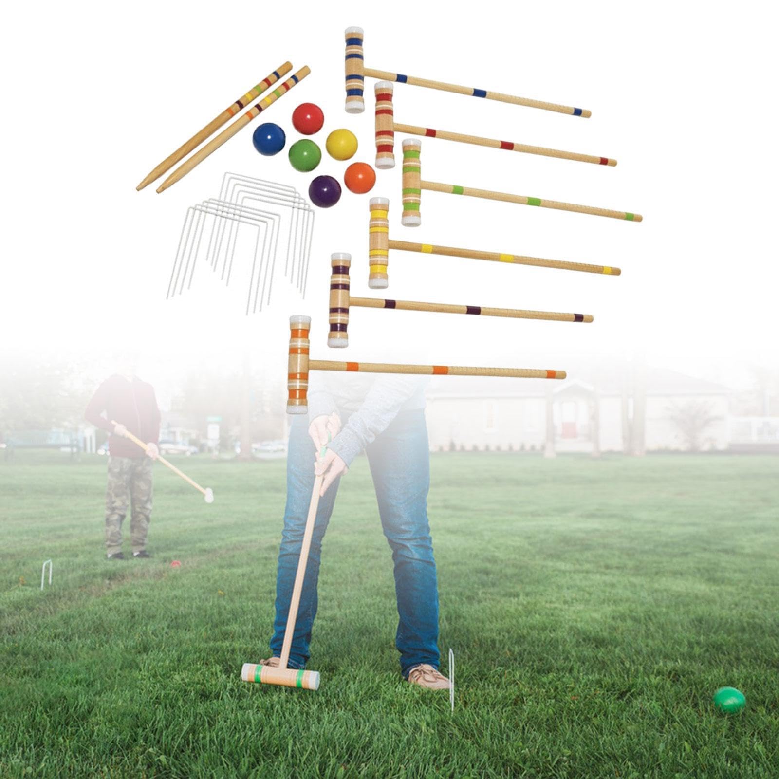 Outdoor Krocketset mit Holzschlägern und farbigen Kugeln für unterhaltsame Gruppenaktivitäten bei Gartenfesten oder Anderen besonderen Anlässen. Sportliches Outdoor