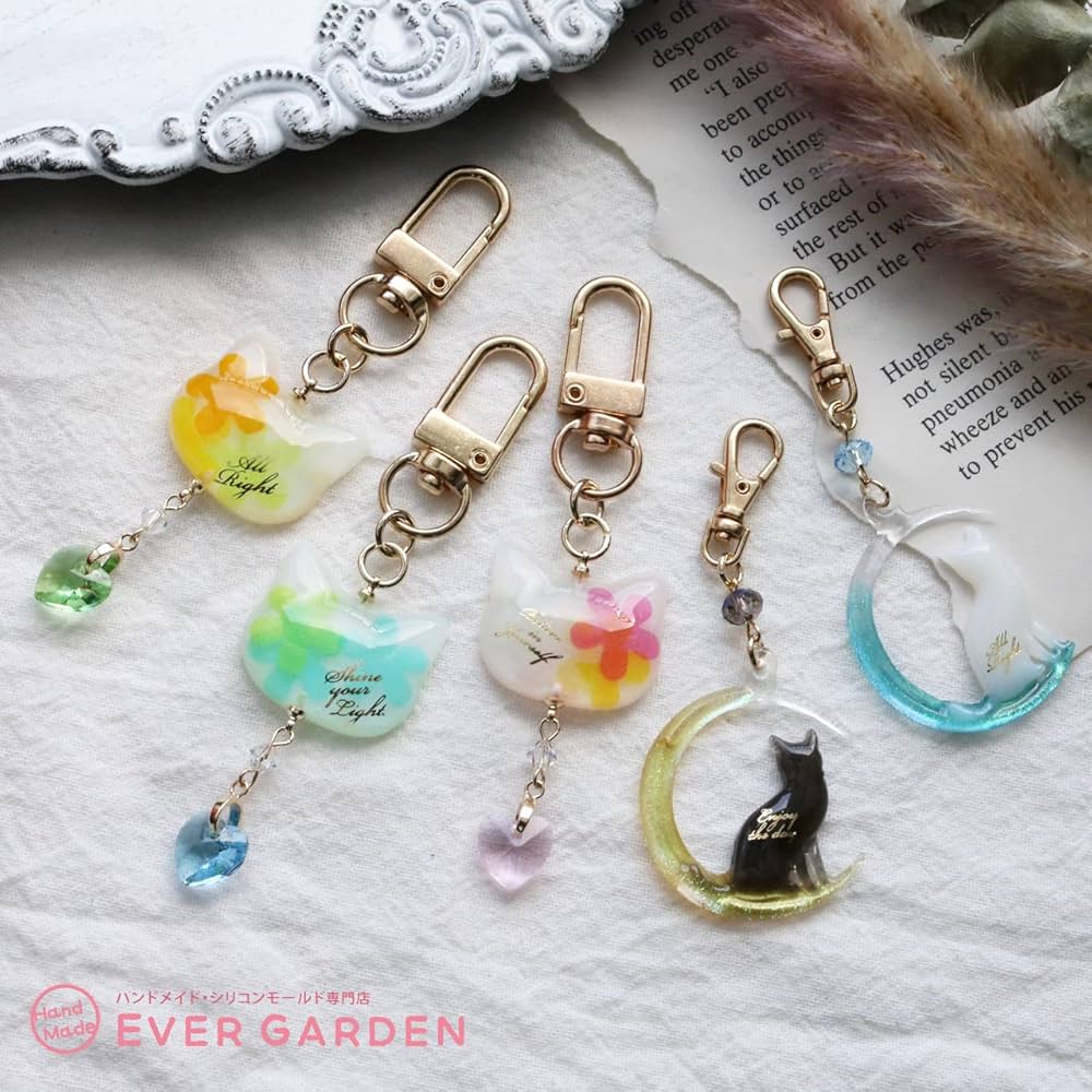 カヤページです。レジン ペンダント キーホルダー 猫 71zmKMOZKFL._UF1000,1000_QL80_.jpg