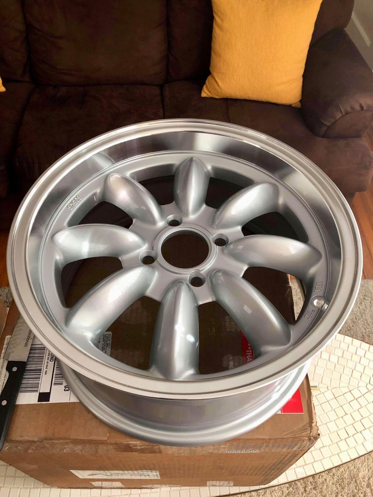 Amazon.com: 4 PCS ROTA RB WHEELS 15x7 PCD: 4x100 OFFSET: 35 HB:67.1 ...
