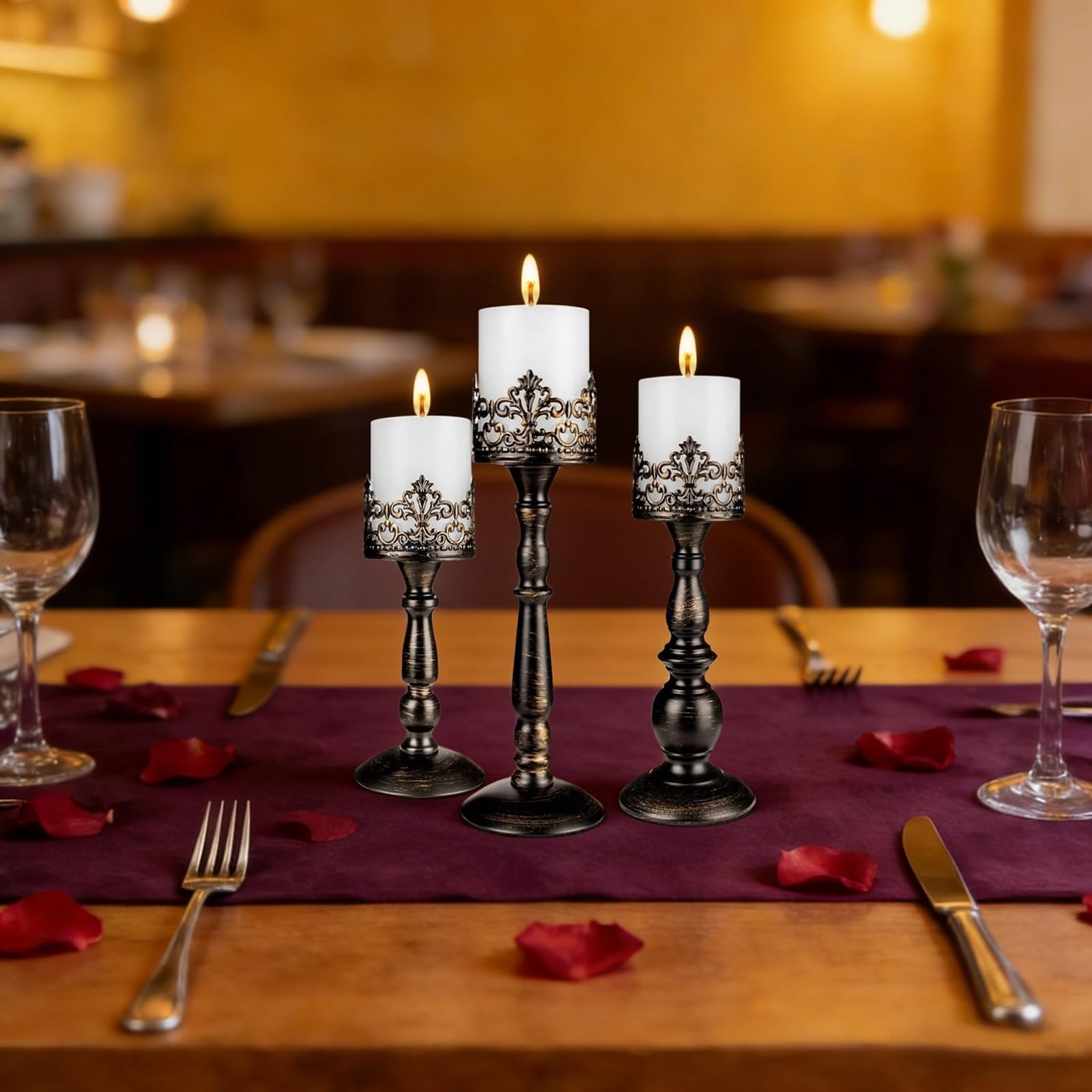 Gothic Kerzenständer-Set, 3-teilig, Vintage-Tischdekoration, Krone, hohlgeschnitztes Design, für 7,6 cm Stumpenkerzen, europäischer Stil