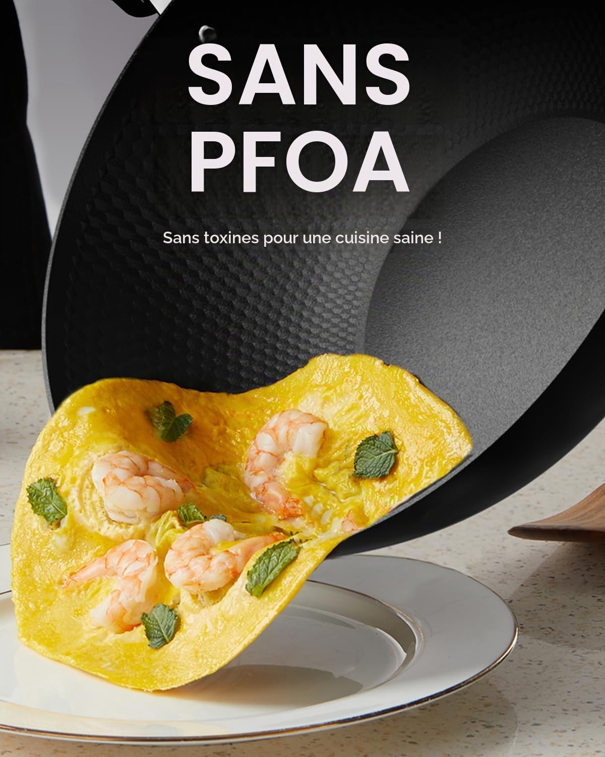 Wok induction 30 cm en acier carbone préculotté avec couvercle en verre