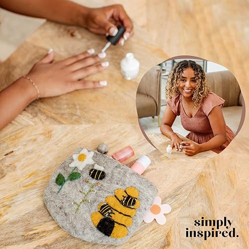 Miniatura 7 de Simply Inspired Bolsa de mano de abeja  Bolsa de cosméticos pequeña de felpa con cremallera para organización de bolsos organizador de maquillaje de