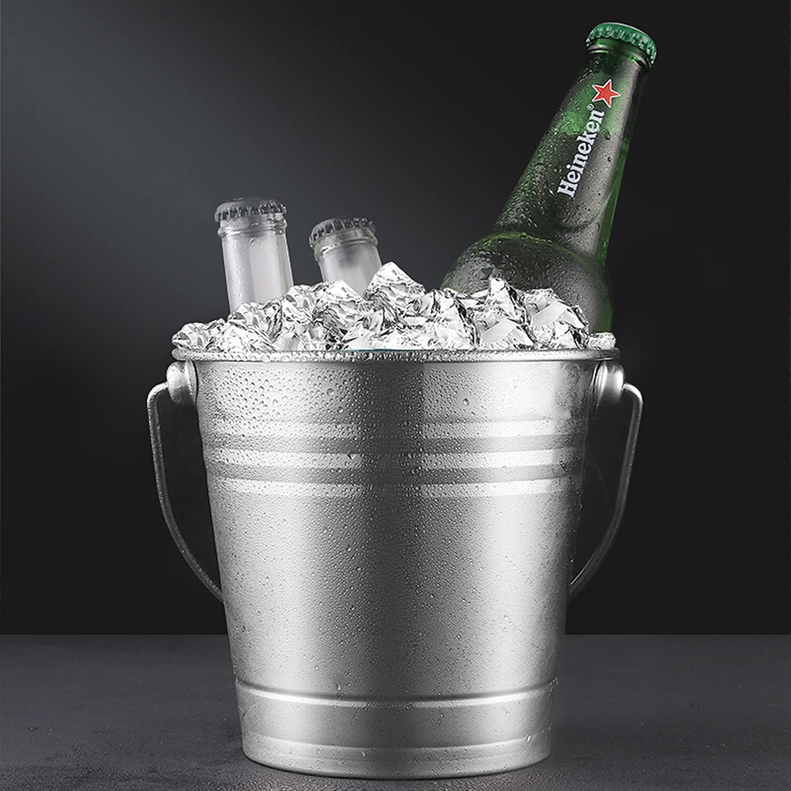 Seau à glace Seau à glace de mode créative, seau à glace en acier inoxydable seau à glaçons de vin de bière Champagne for le bar à la maison refroidissant la bière et le vin Seau à glace isolé