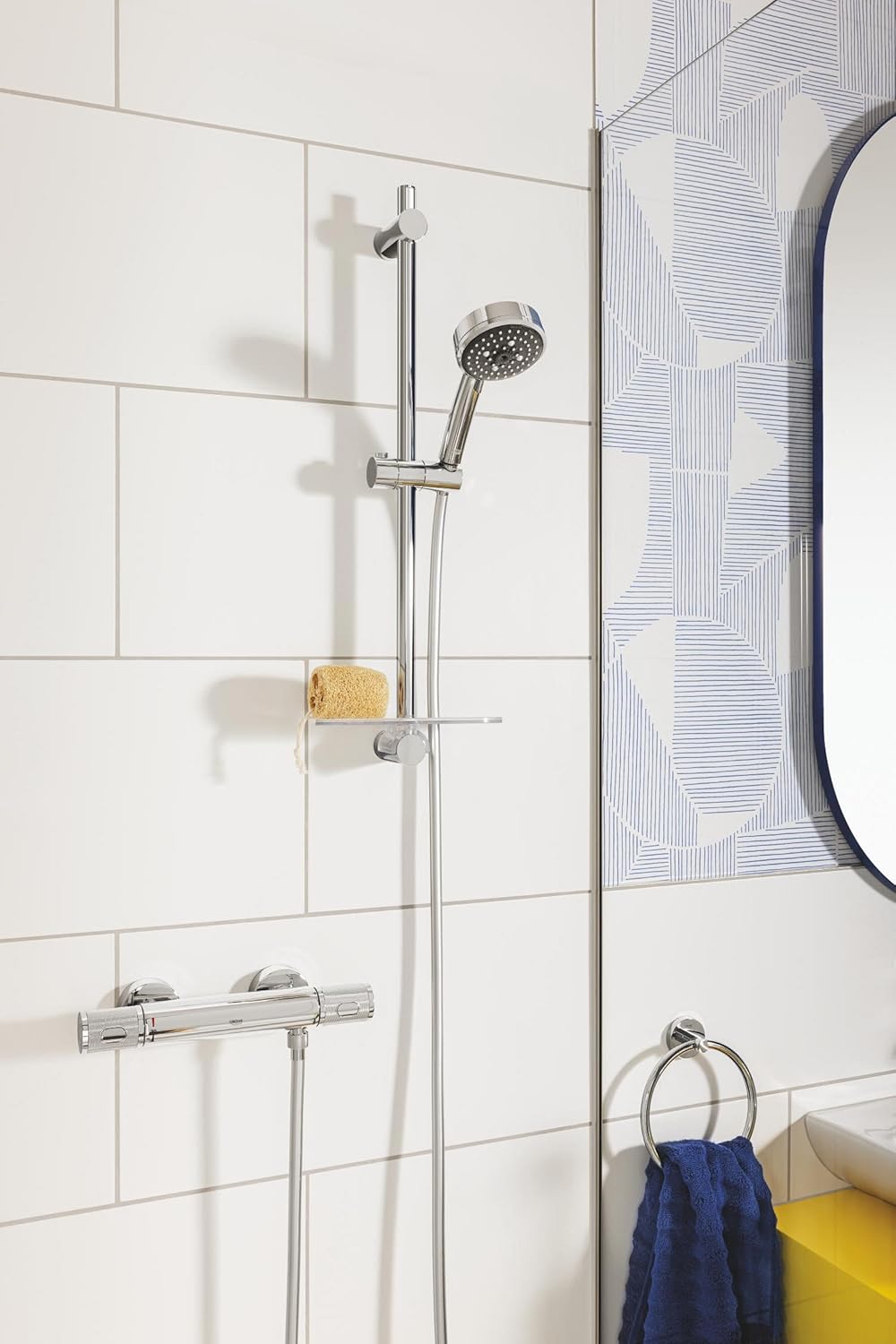 GROHE Vitalio Comfort 100 - Hand Shower - 4 Spray Options - Anti-Limescale System - 9.5 l/min Flow Limiter - Universal Mounting System - Water Saving - Chrome - 26094000