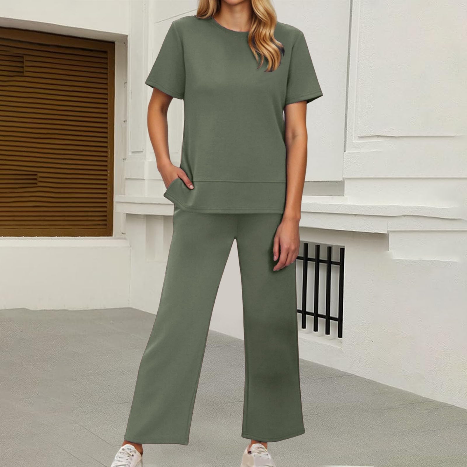 Damen-Sets als modische Outfits mit weitem Bein seitlichem Schlitz für Reise