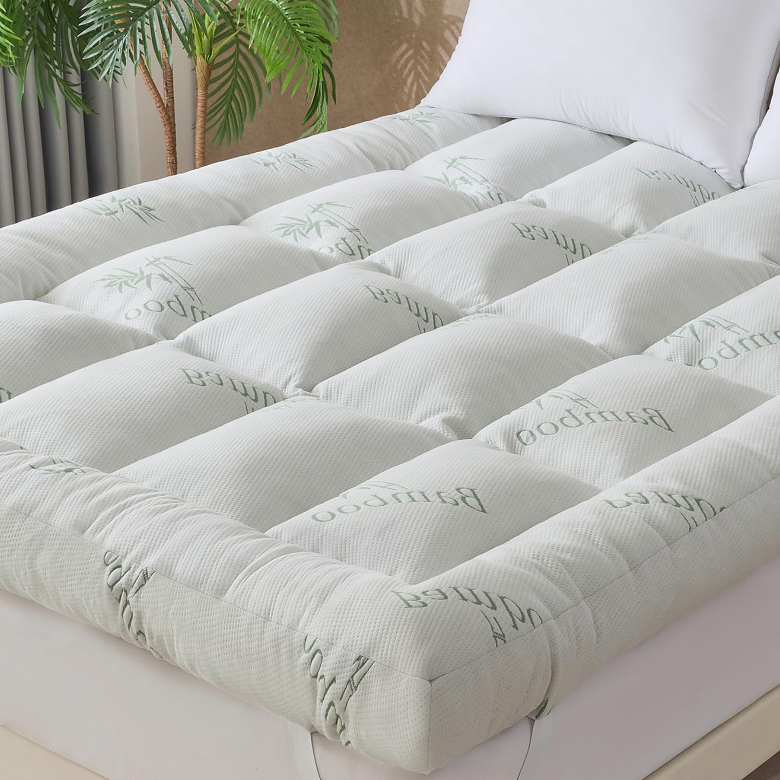 WhatsBedding 5 Inch Memory Foam Mattress Topper Queen Size