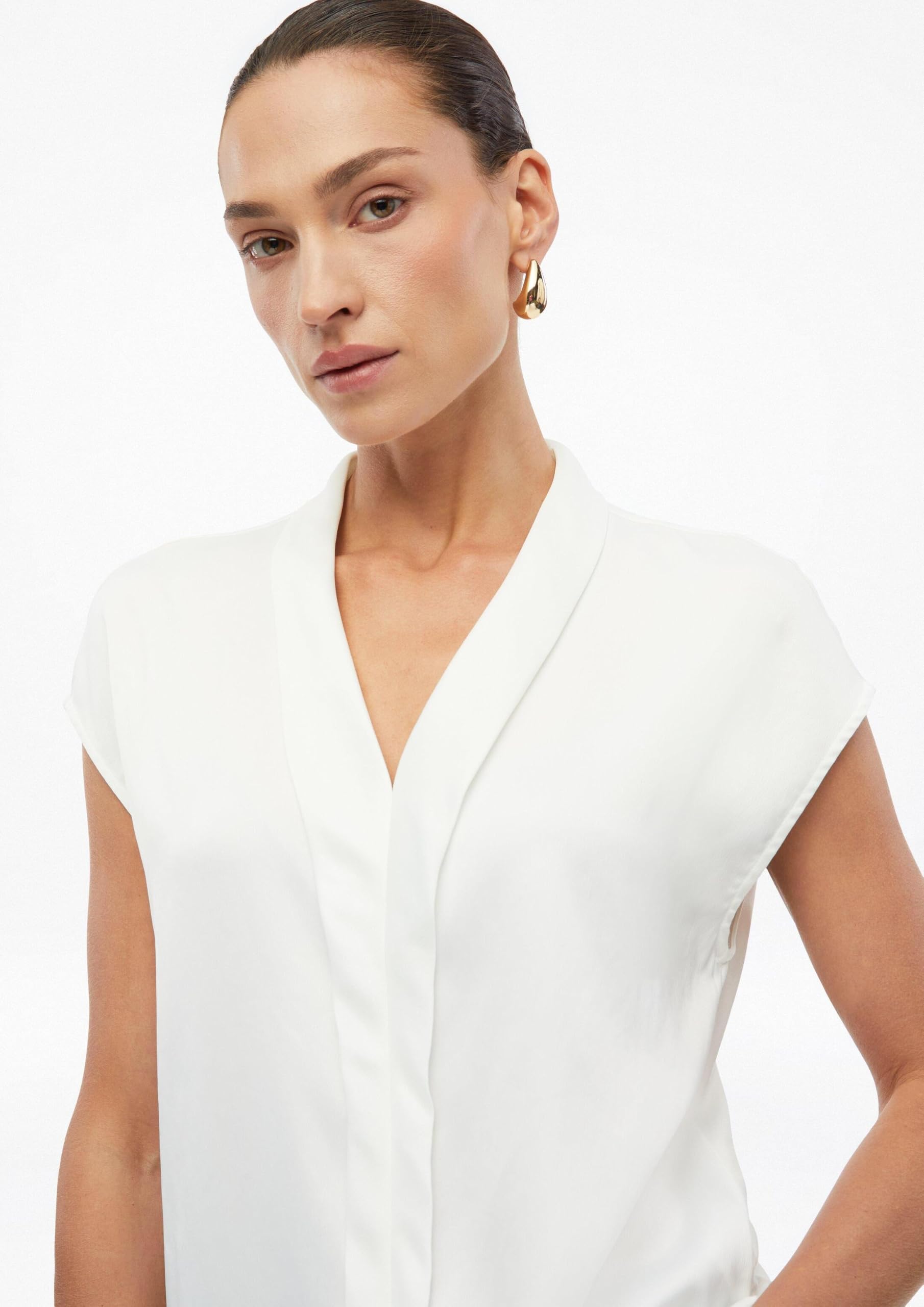 s.Oliver Damen T-Shirt – Regular Fit, V-Ausschnitt, Jersey mit Satin-Blende, überschnittene Schultern
