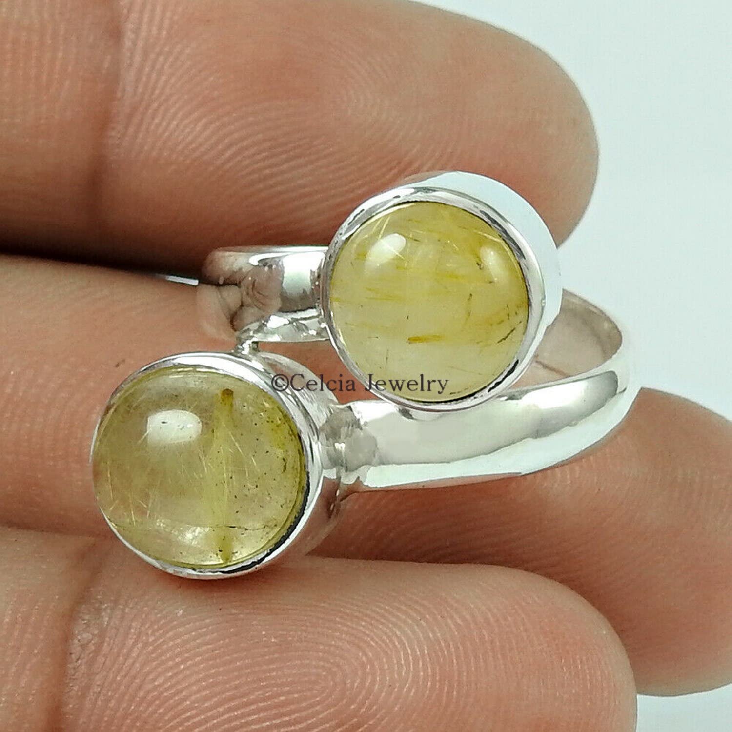 Anillo hecho a mano de diseño antiguo de boda apilable con piedras preciosas de rutilo dorado, anillo redondo de 2 piedras, anillo elegante, anillo de promesa