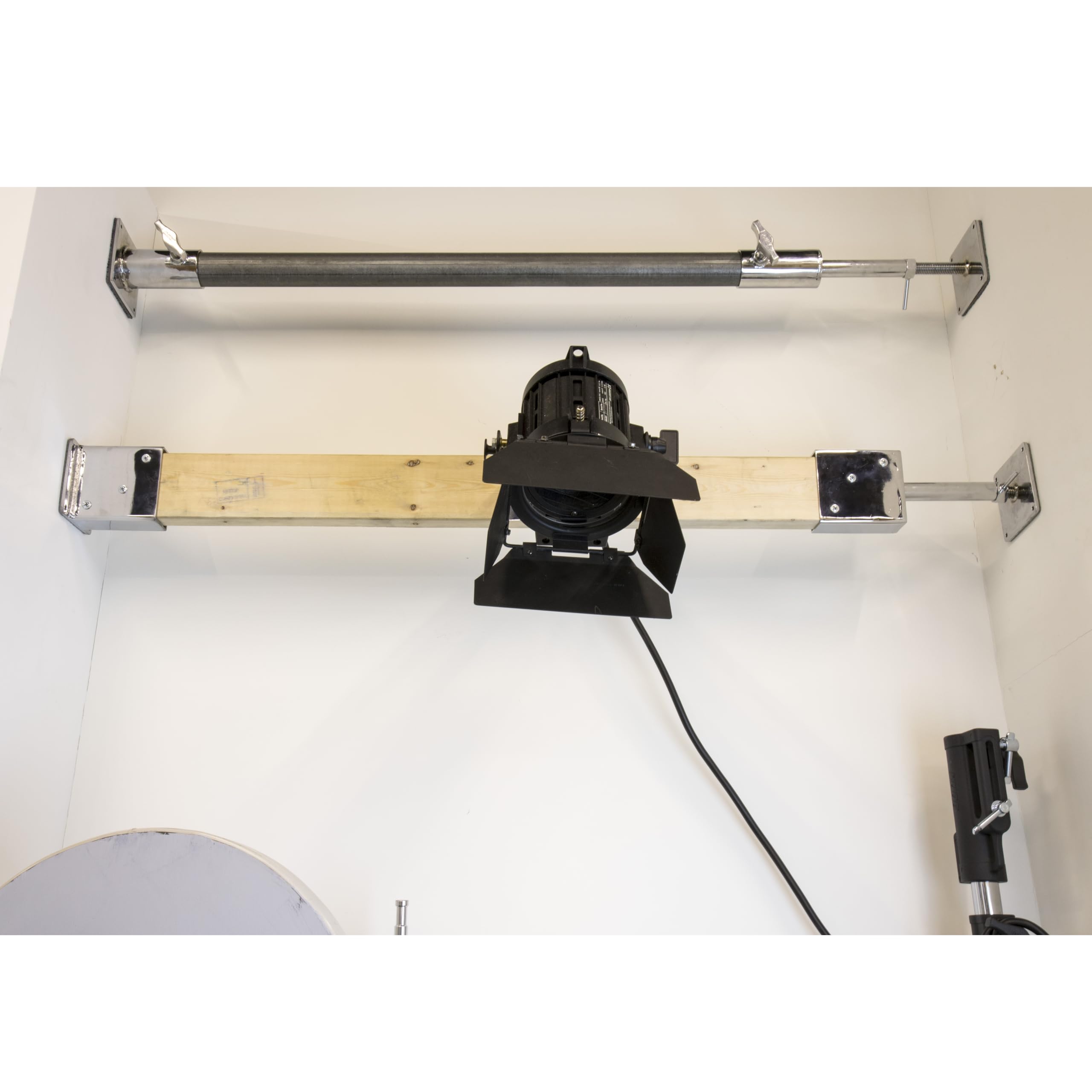 Kupo KG702612 - Esparcidor de pared