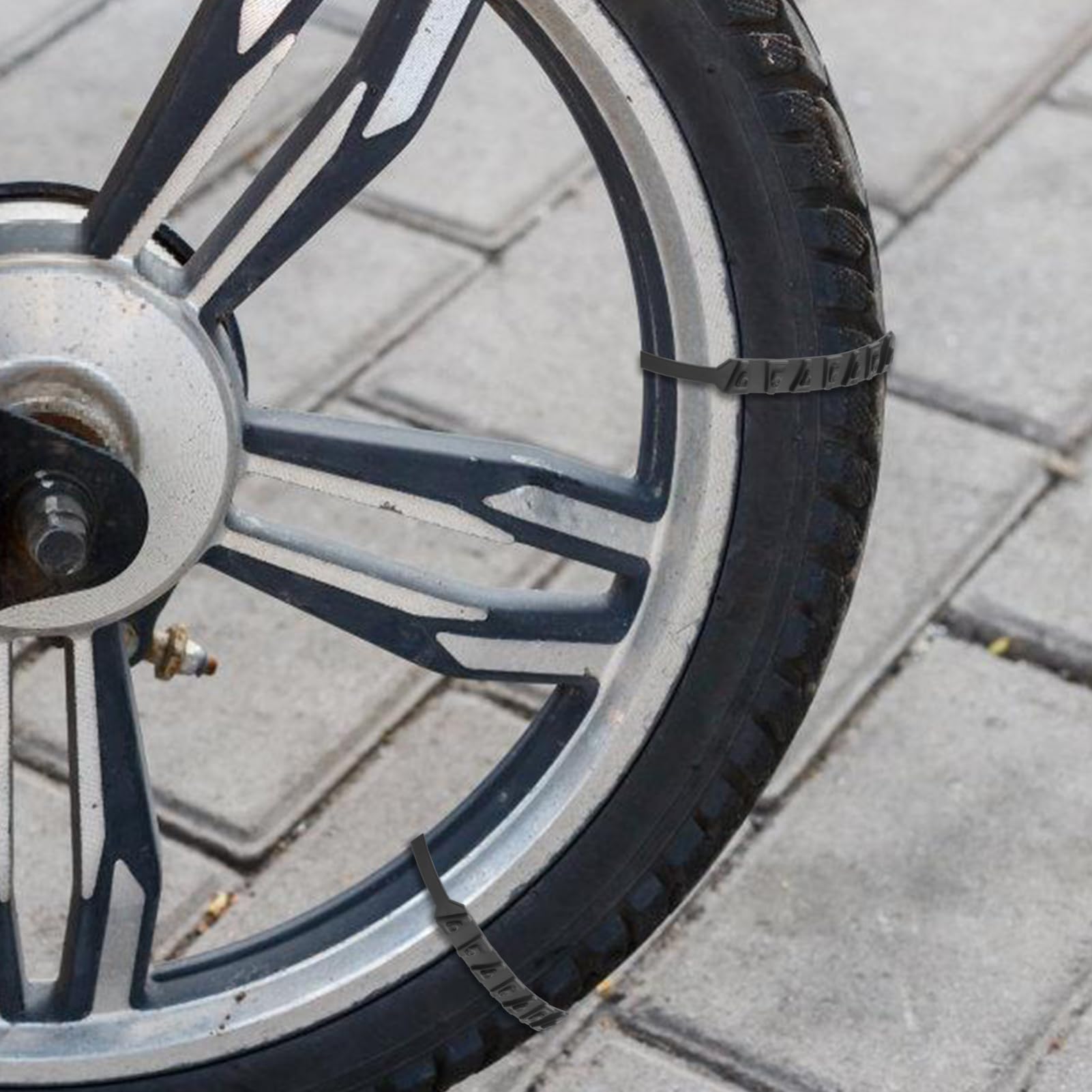 PRETYZOOM 10pcs Anti-skid Chain Snow Tire Straps Studs Snow Tire Chain Snow Chain Tire Chains for Snow Motorcycle Tires Cable Vehicle Wheel Chains Black Nylon