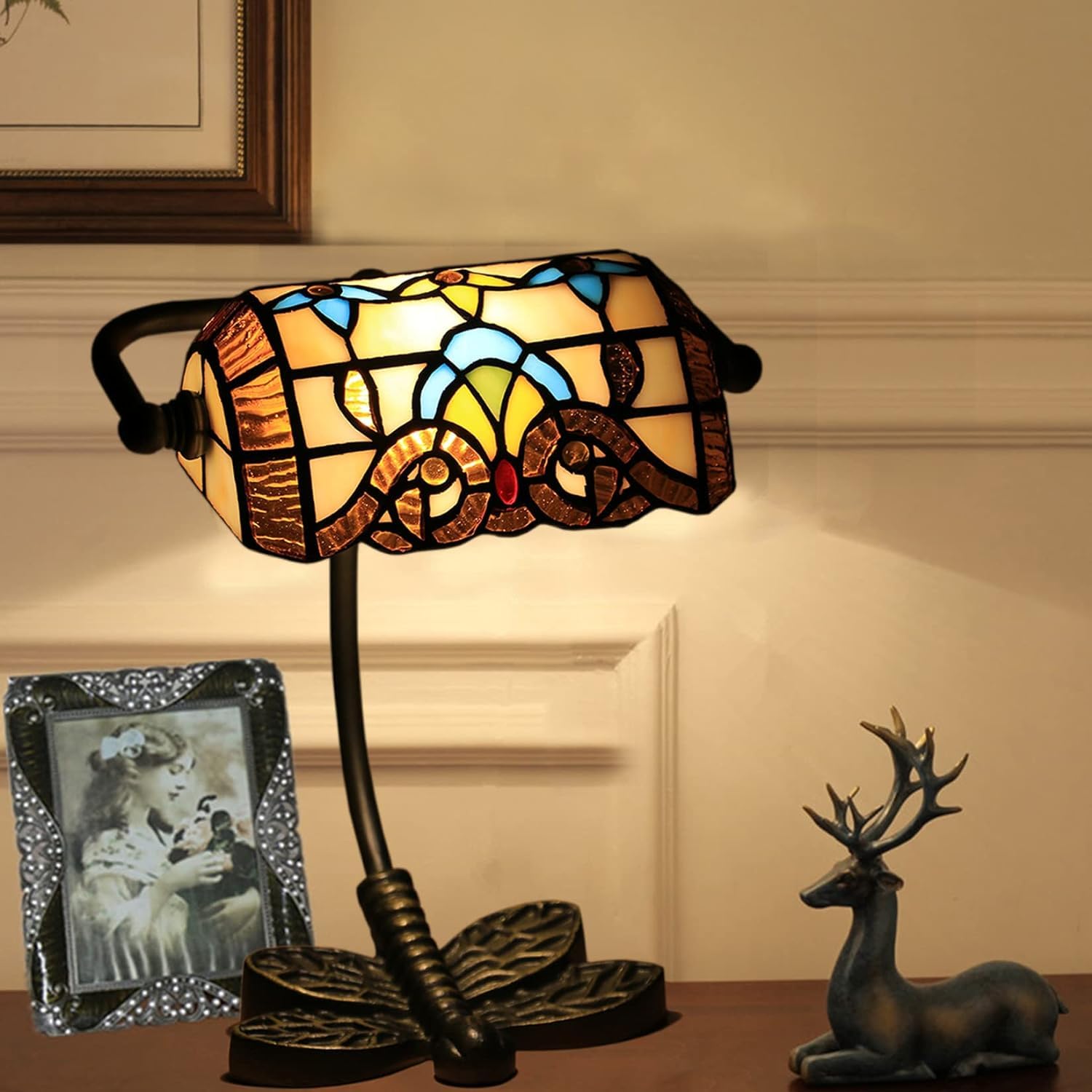 Tradycyjna lampa stołowa w stylu Tiffany Piano Banker Biurko Lampa stołowa 10 cali z gniazdkiem prądu przemiennego Brązowa sztuka kwiatowa Szklany klosz Wystrój do sypialni Dom Nocna szafka nocna Biu