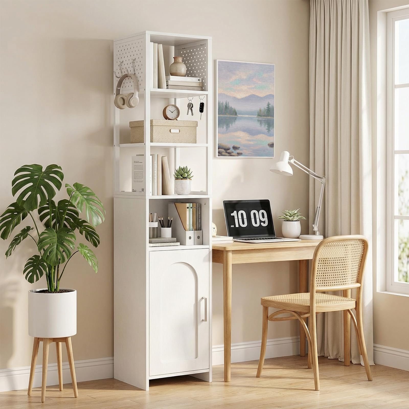 HOOBRO Armario de Baño, Mueble de Pie Alto y Estrecho con 3 Estantes, 1 Compartimento Abierto y 1 Taquilla, Estante con Rejillas y 4 Ganchos, para Baño, Pasillo, Cocina y Sala, Blanco EWT144CW01