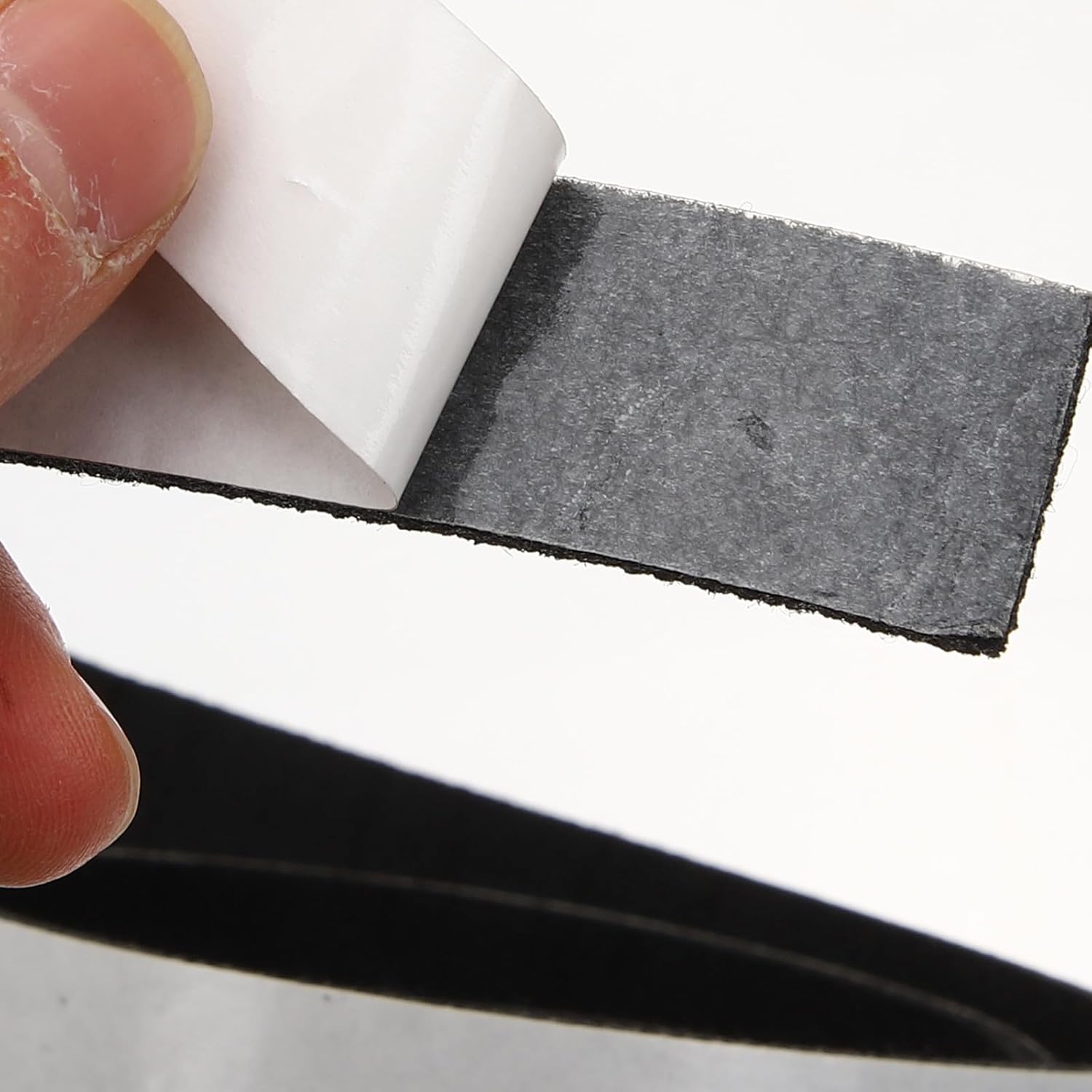 jojofuny Self-Adhesive Felt Furniture Pads, Non-Slip Table Feet Mats for Hardwood Floor Protection, Noise-reducing Felt Roll Strips, Black 100x2cm, 2 Rolls for Chairs and Tables