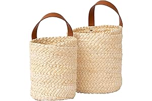 Woven Wall Hanging Basket: A Touch of Rustic Charm for Outdoor Spaces