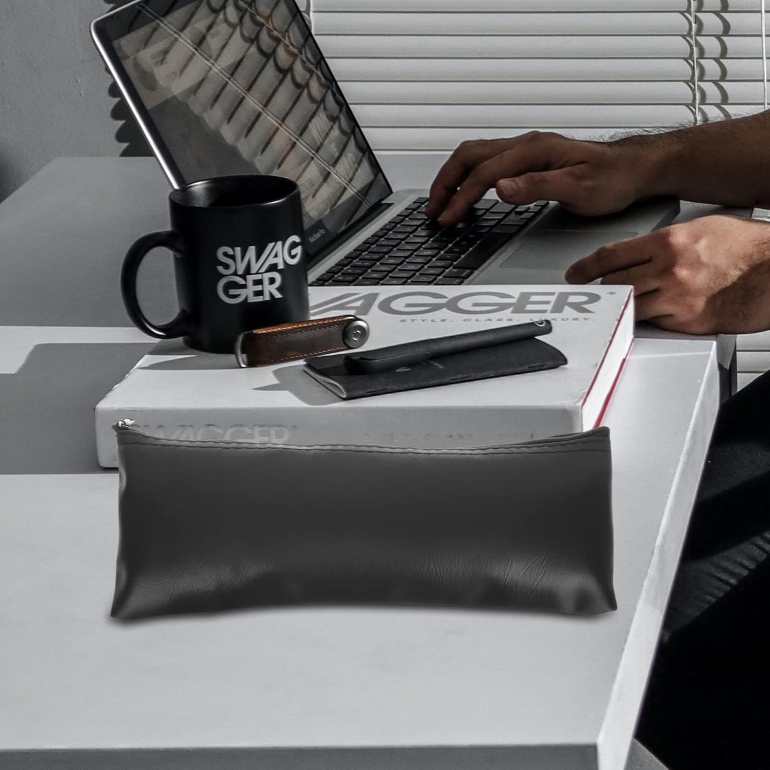 ERINGOGO 4pcs Microphone Case Mic Storage Bag Leather Microphone Pouch with Zipper Mic Carrying Bag Mic Box for Microphone Accessories : Musical Instruments