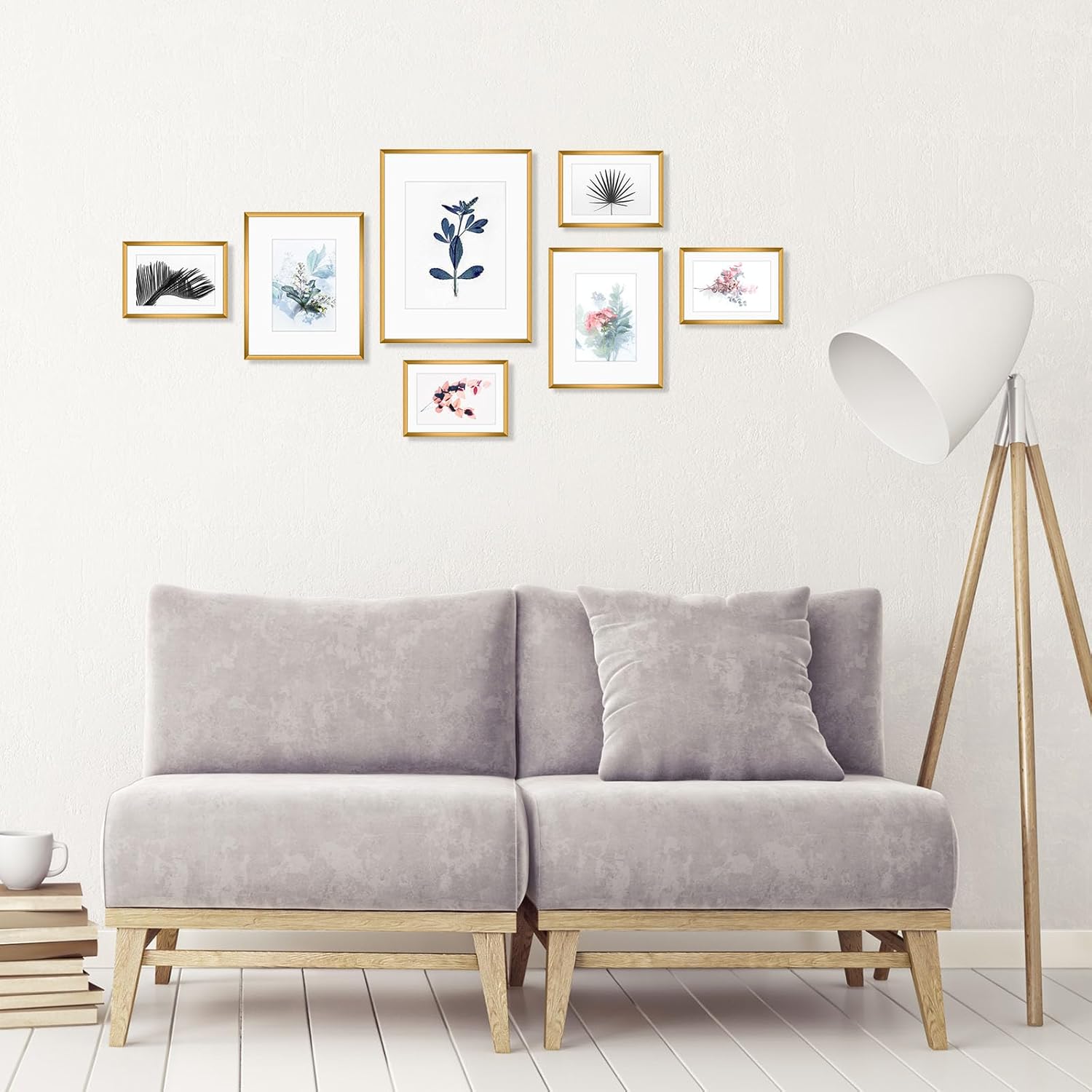 Golden State Art, Aluminum Gallery Wall Frame Set of 7 - Includes One 11x14, Two 8x10, and Four 5x7 - Metal Frames with Mat & Real Glass Cover for Elegant Home or Office Decor (Style 2, Bronze)