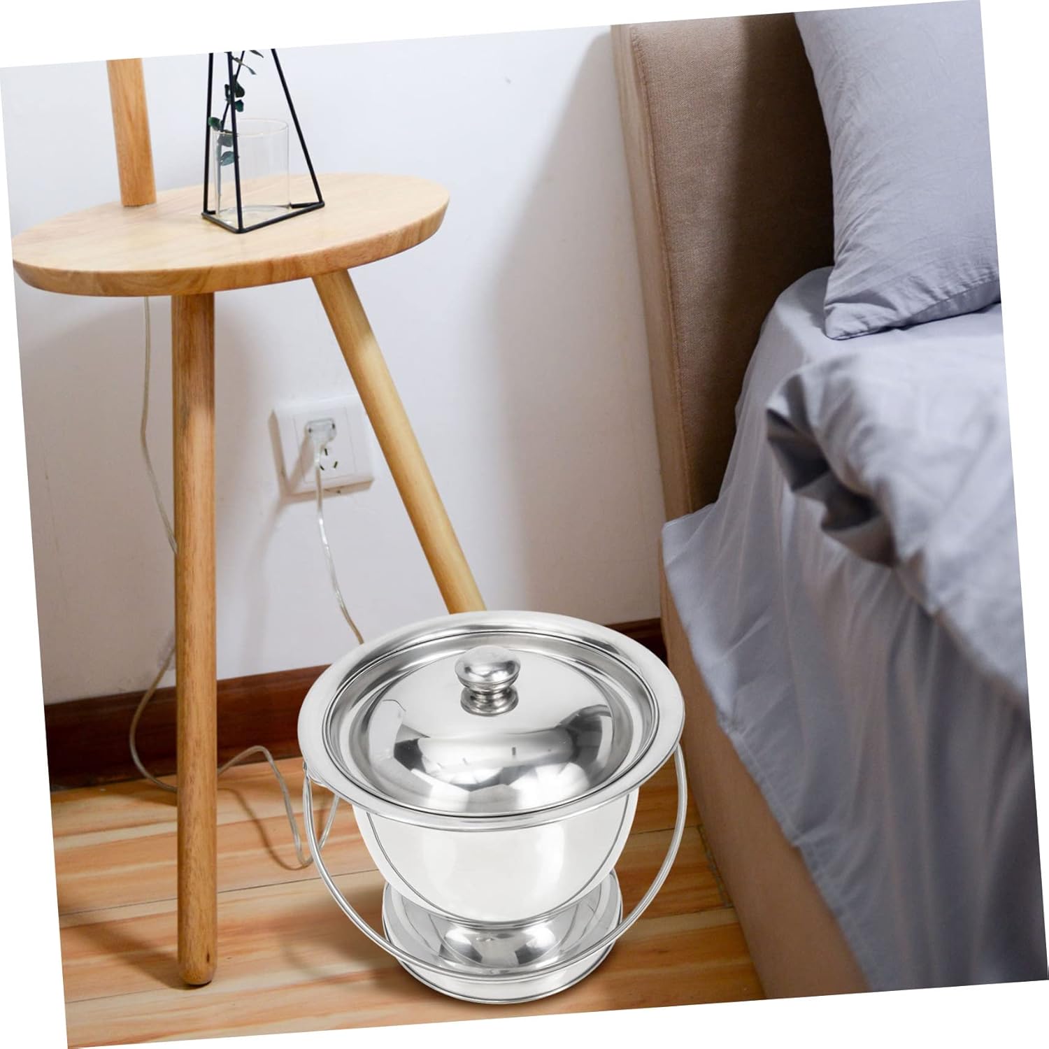 Stainless Steel Chamber Pot with Handle and Lid 36-Piece Set Portable Urinal for Elderly and Children Nighttime Urine Pot Easy to Clean Bedpan