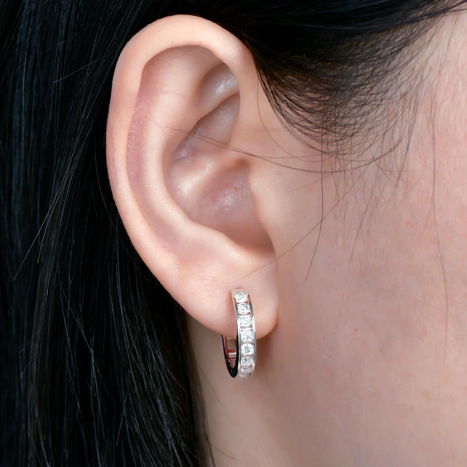 Moissanite Hoop Earrings Channel Setting Round D Color VVS1 Clarity 925 Sterling Silver Hinged Huggie Durable Hoop Earring Gifts for Women and Men
