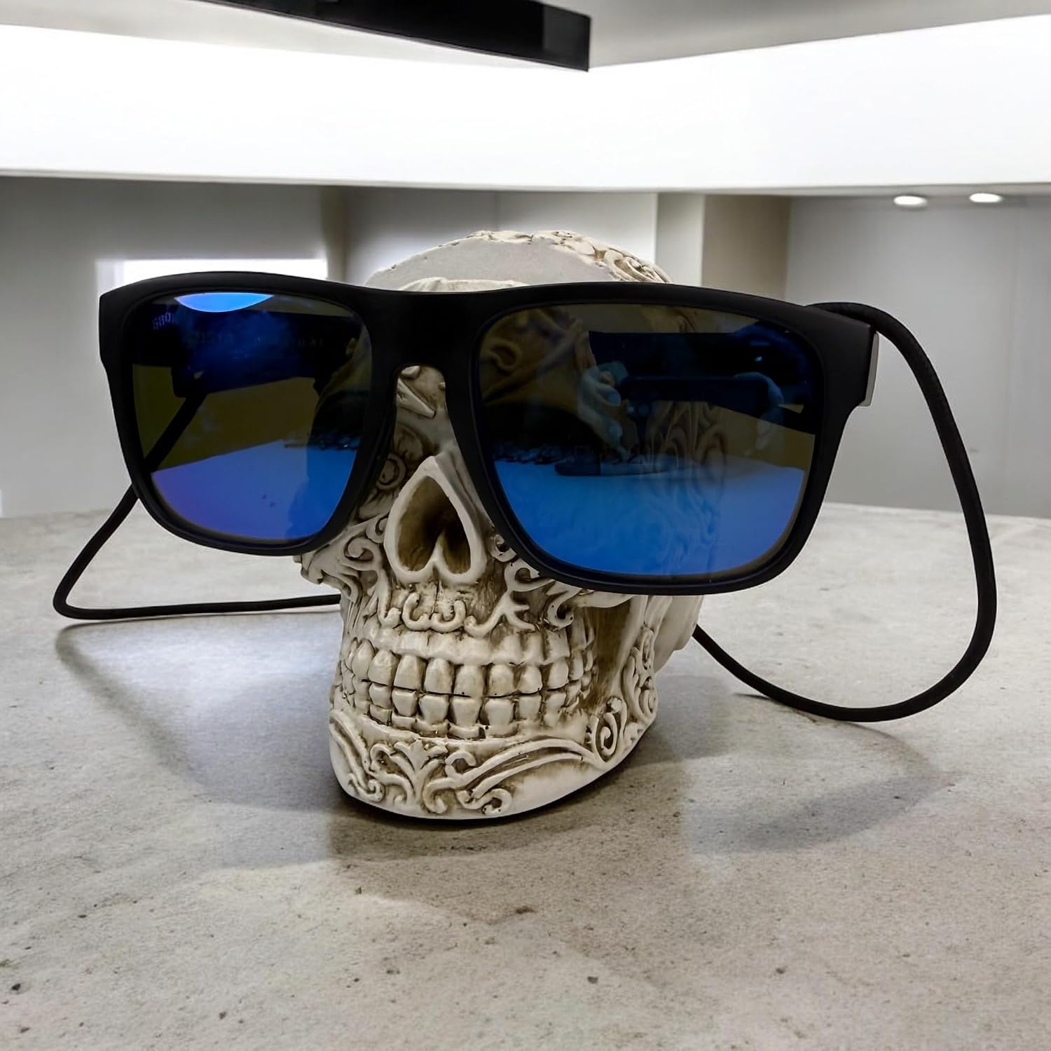 Top Brass Skull Eyeglasses Holder – 4” Tall Gothic Skull-Shaped Glasses Stand with Carved Floral Scroll/Flower Design, Resin Home Office Decor