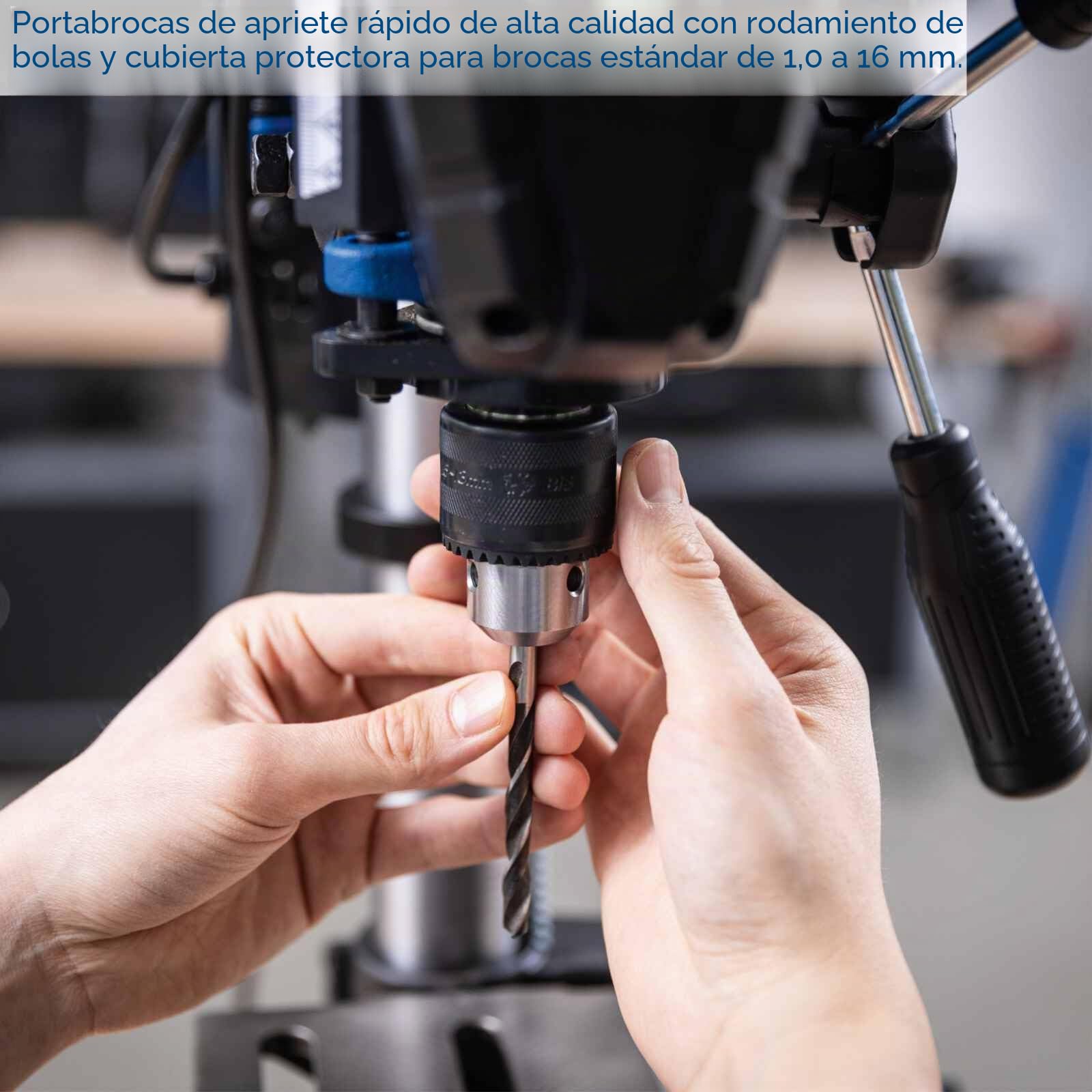 Scheppach Taladro de mesa TBM300Vario con profundidad de perforación de 80 mm, potencia de 750 W, portabrocas de 1-16 mm, velocidad de rotación 440 – 2580 min-1, pantalla digital, láser y LED, madera