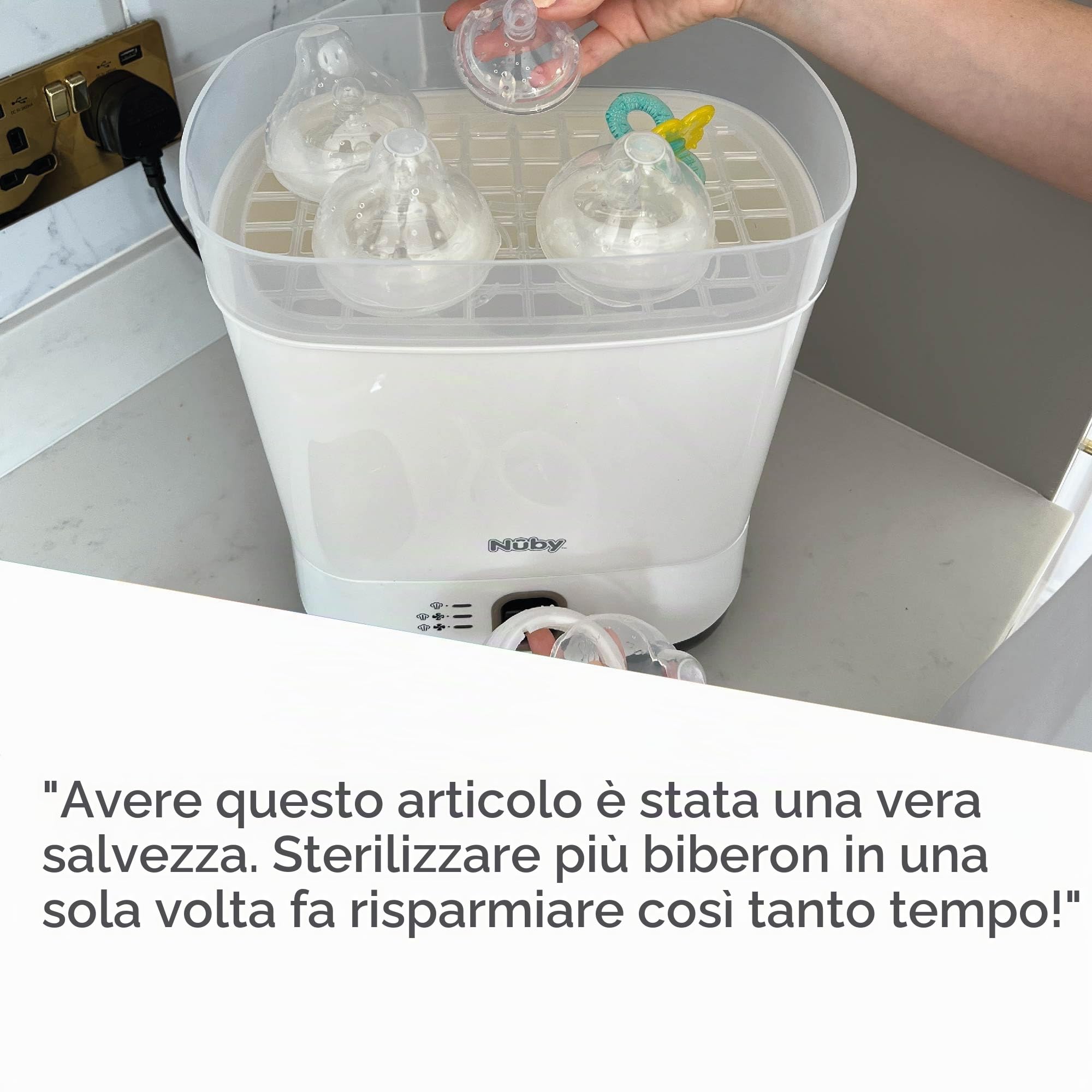 Nuby Sterilizzatore a vapore con funzione di asciugatura - sterilizza finoa 5 biberon - un biberon incluso, Bianco