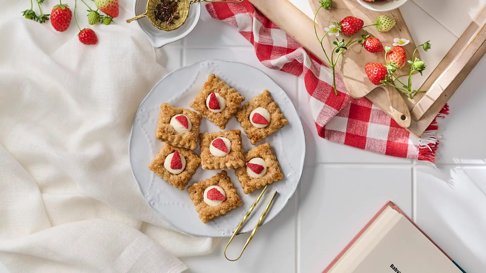 Amazon.co.jp: AUDREY オードリー STRAWBERRY HOLIDAY ストロベリー